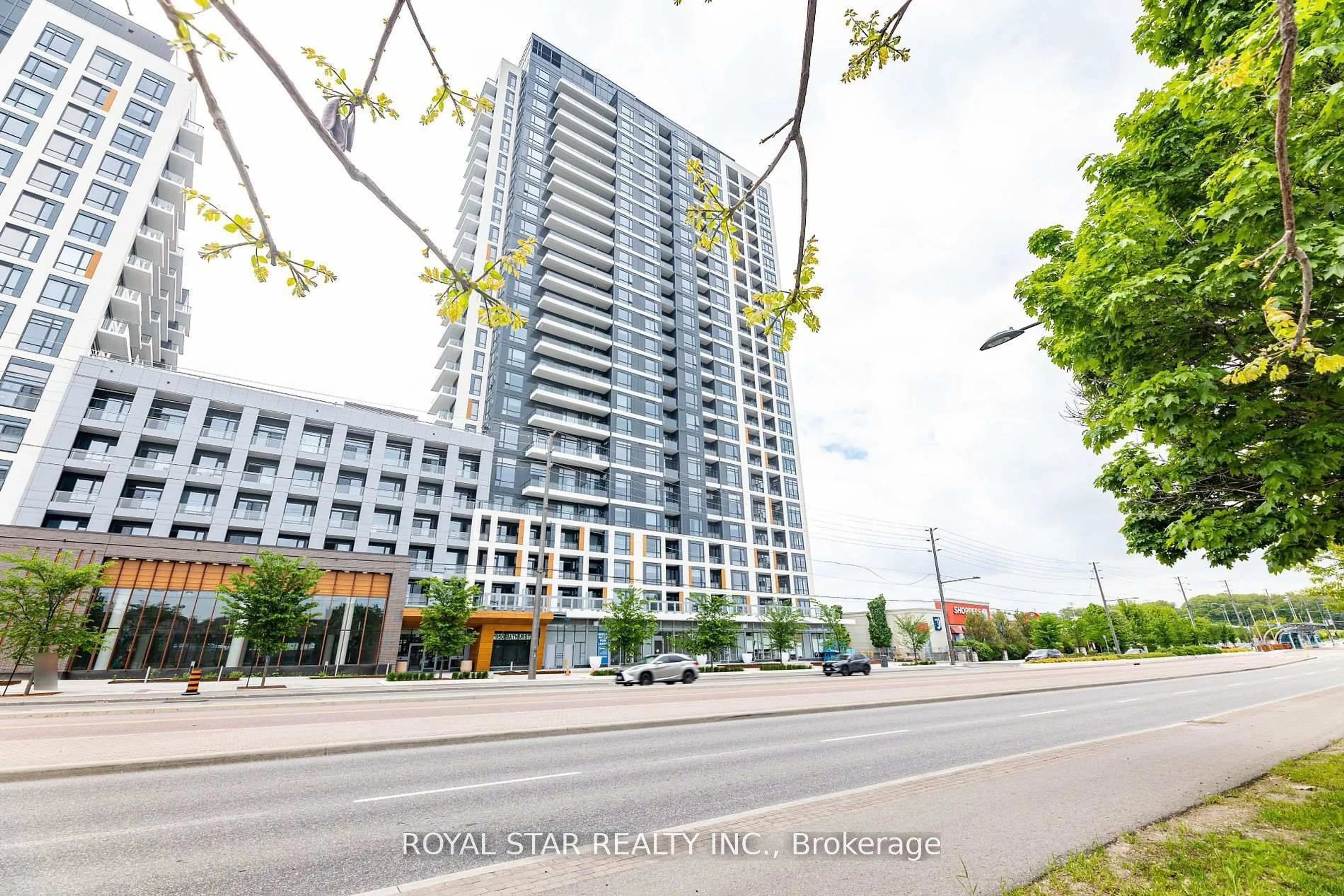 Patio, unknown for 7950 Bathurst St #1207, Vaughan Ontario L4J 0L4