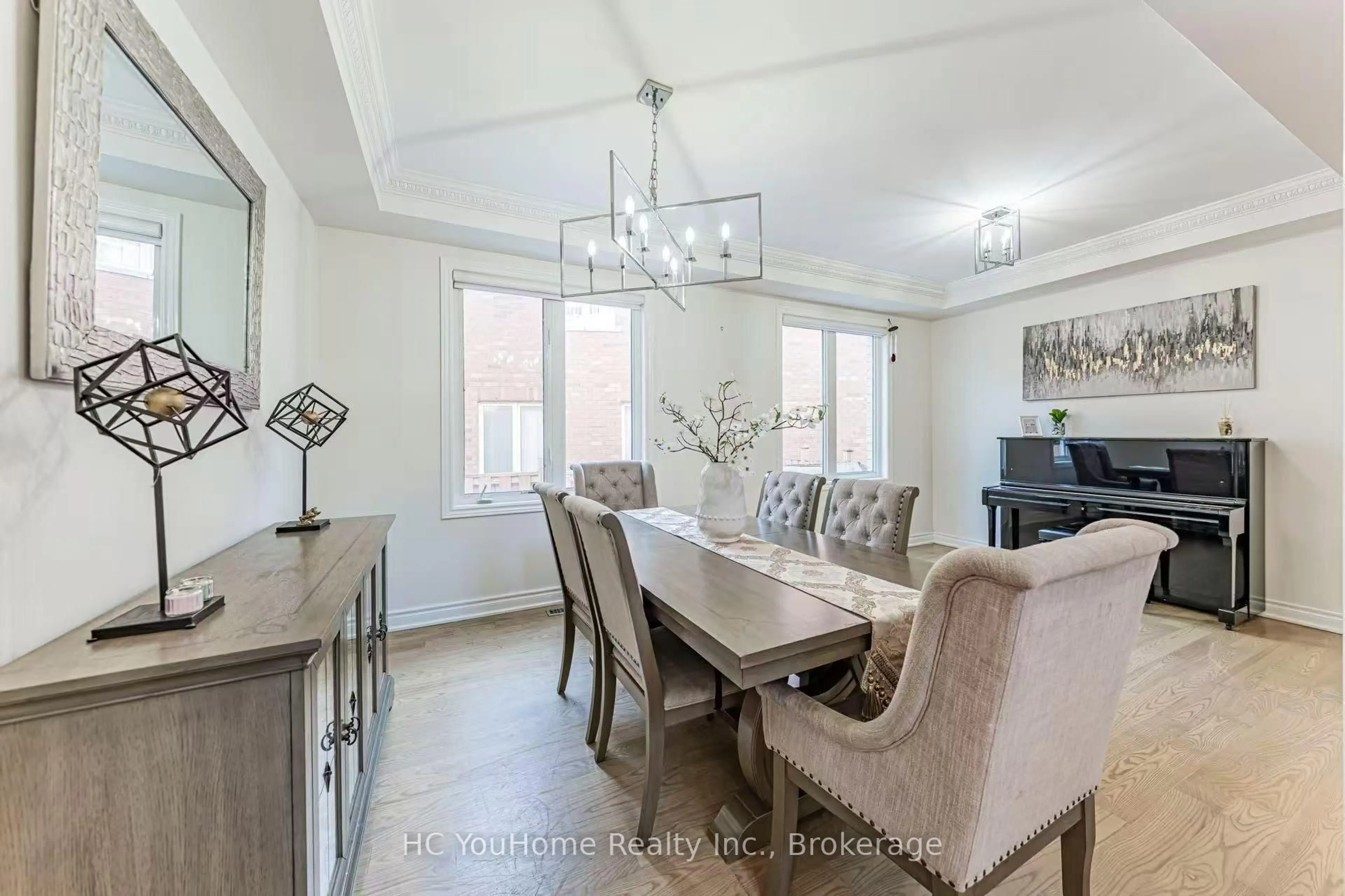 Dining room, unknown for 37 Shell Crt, Richmond Hill Ontario L4S 0B1