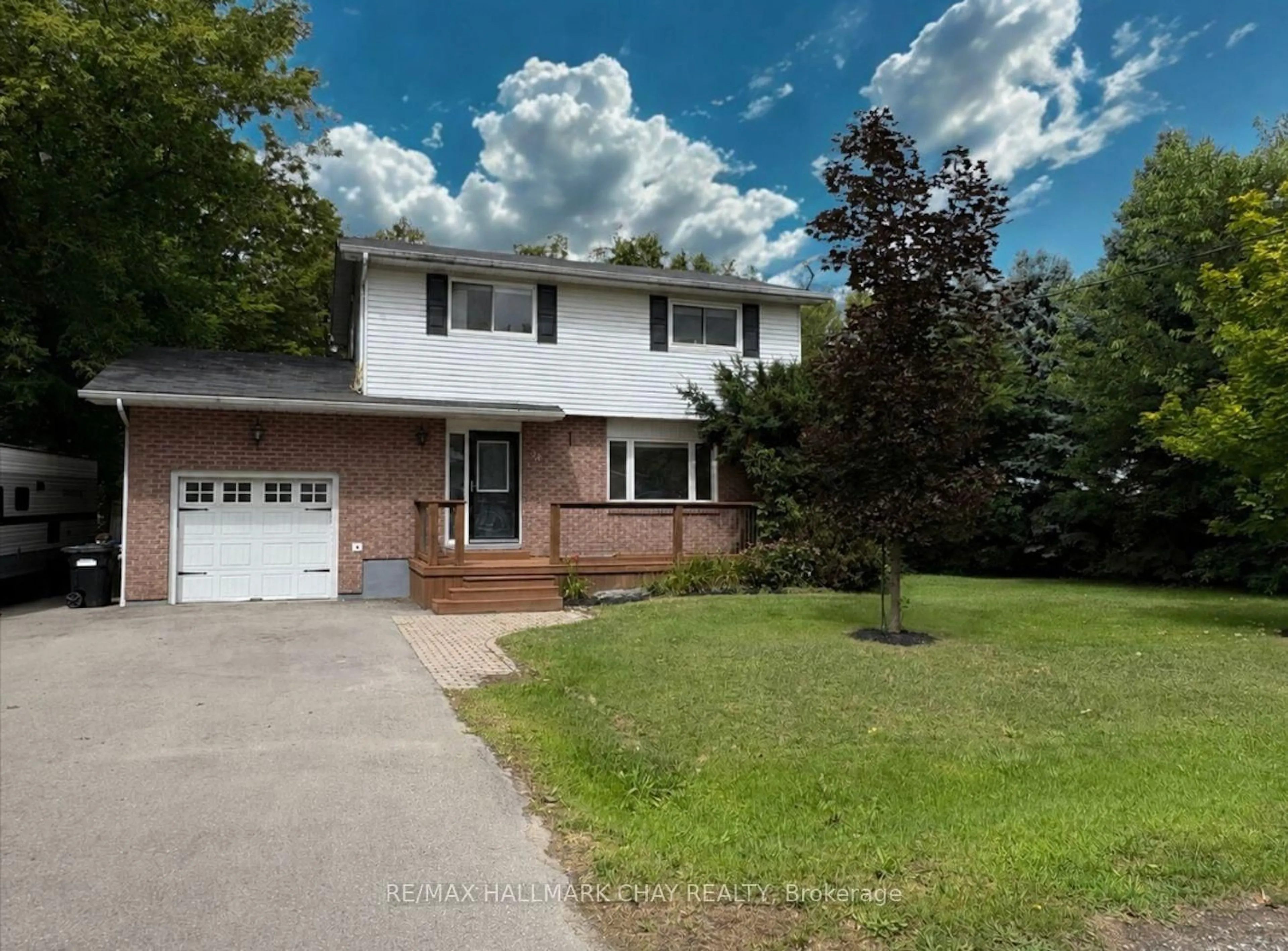 A pic from outside/outdoor area/front of a property/back of a property/a pic from drone, street for 34 Boyne Cres, New Tecumseth Ontario L9R 1K5