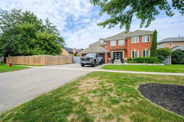 756 Kingsmere Ave, Newmarket