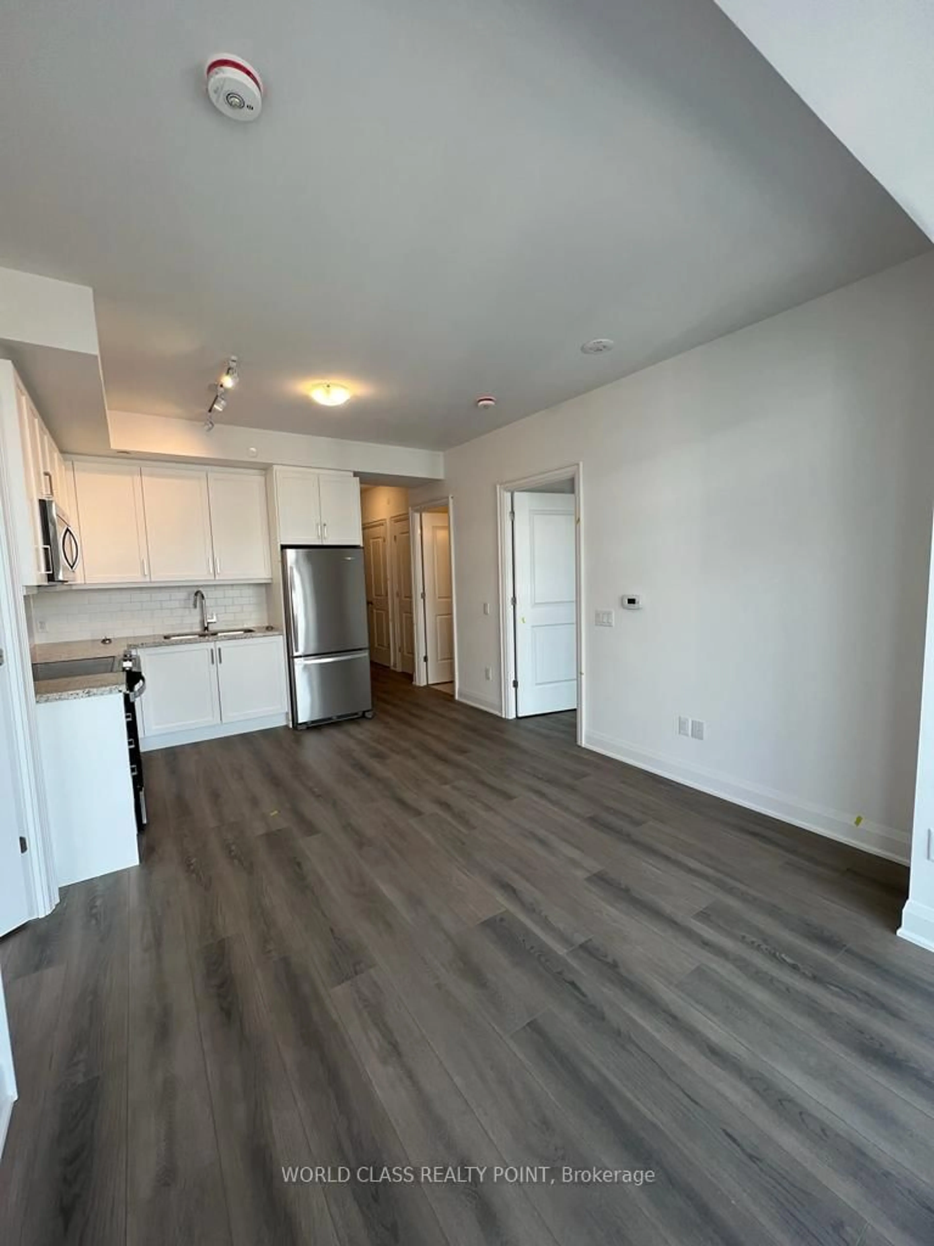 A pic of a room for 20 Gatineau Dr #1511, Vaughan Ontario L4J 0L3