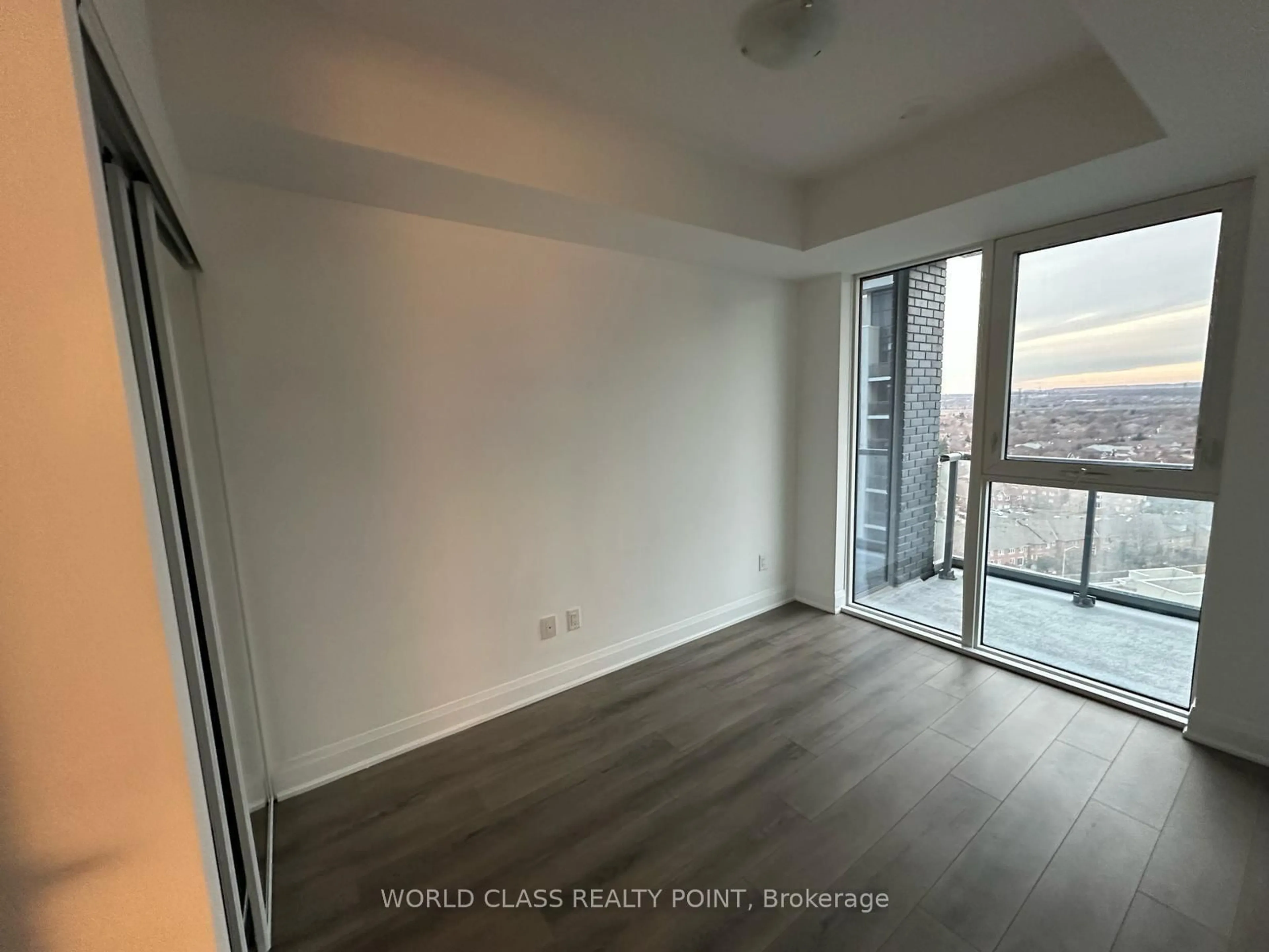 A pic of a room for 20 Gatineau Dr #1511, Vaughan Ontario L4J 0L3