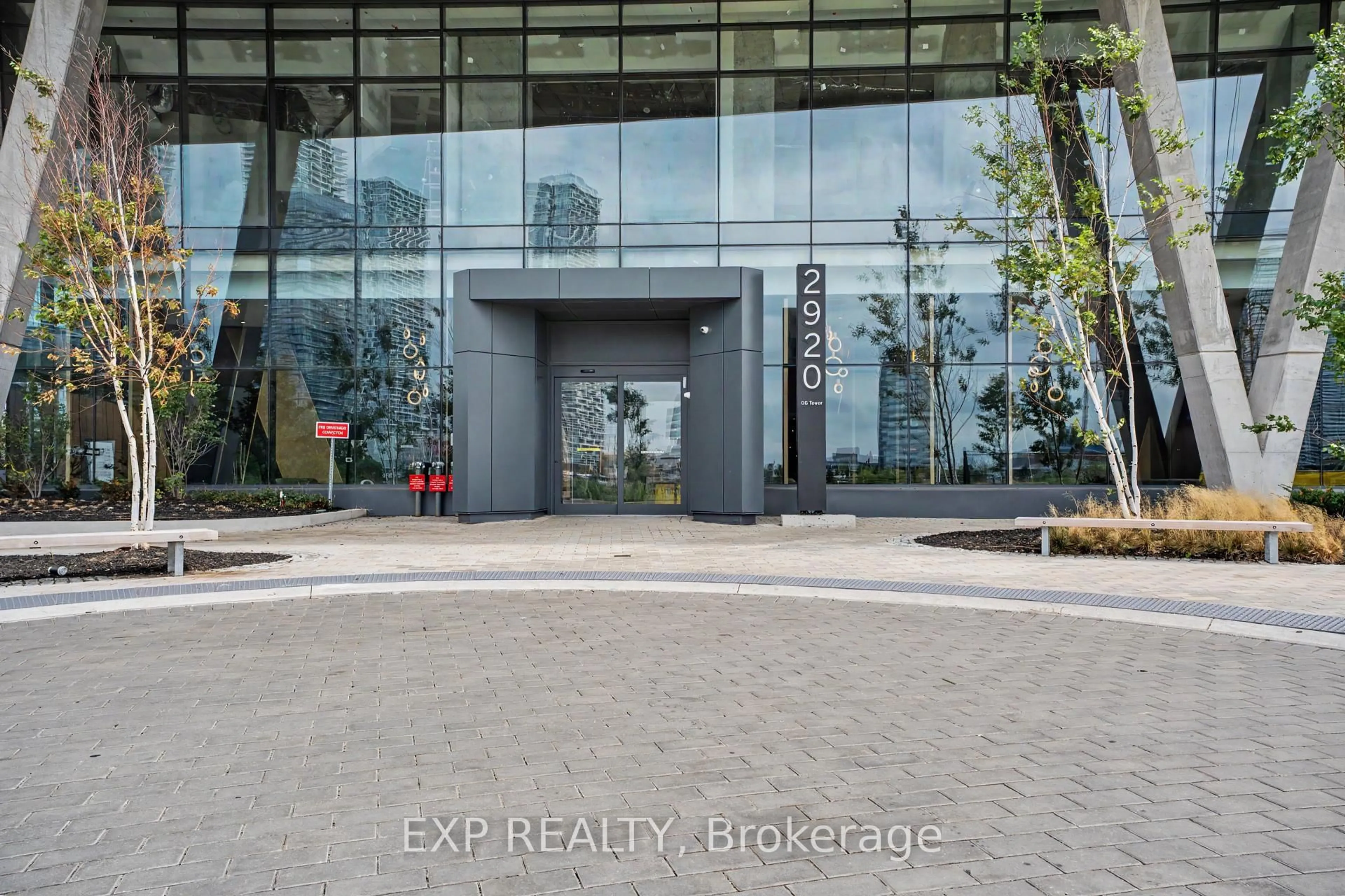 Indoor foyer for 2920 Highway 7 Highway #3507, Vaughan Ontario L4K 0P4