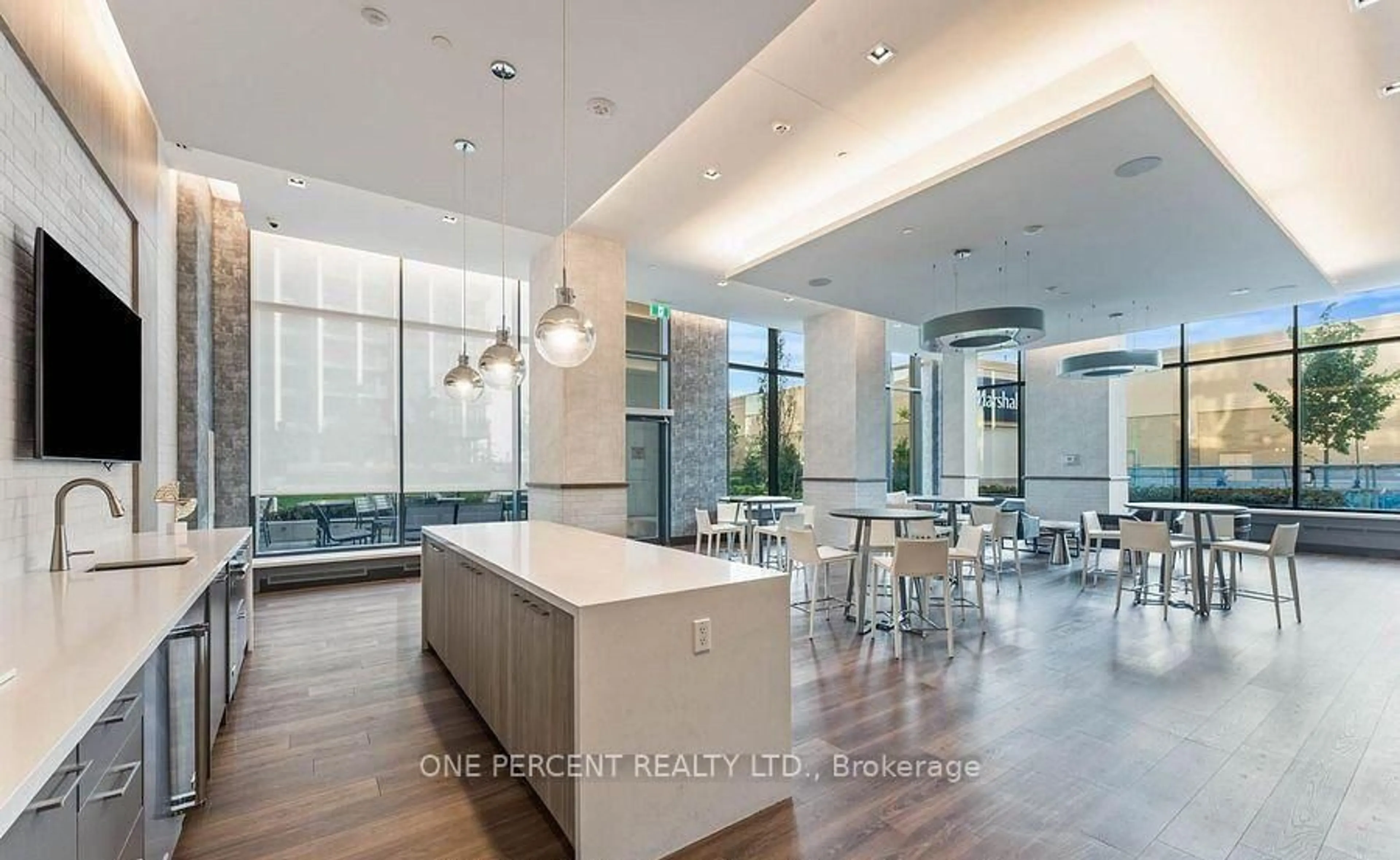 Open concept kitchen, ceramic/tile floor for 9000 Jane St #13, Vaughan Ontario L4K 0M6