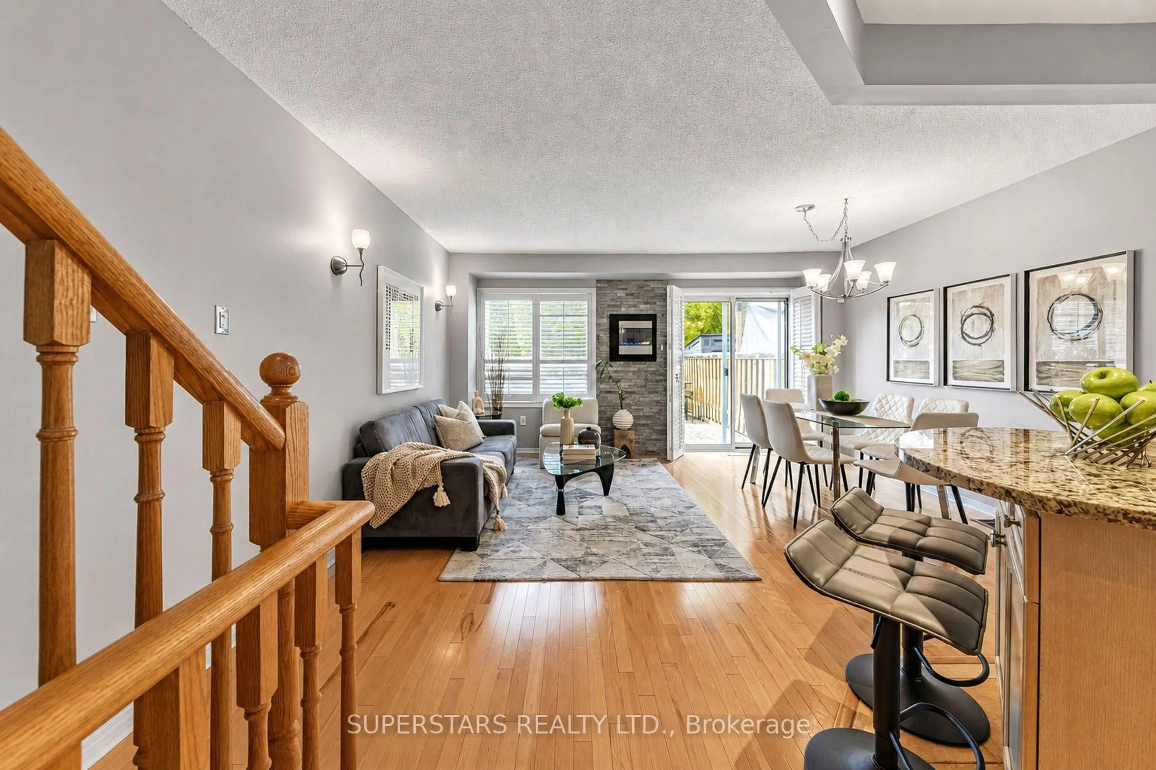 Living room with furniture, unknown for 62 Tania Cres, Vaughan Ontario L6A 2M8