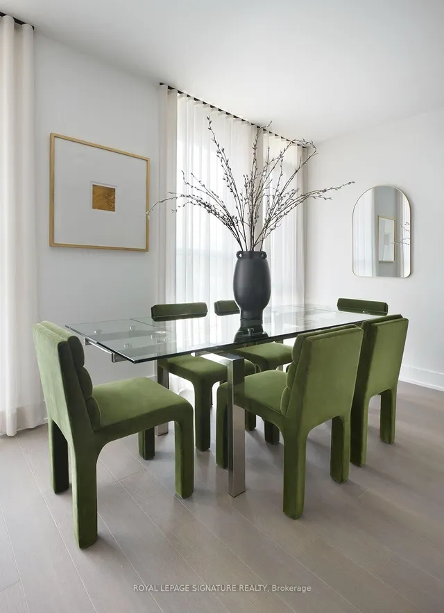 399 Royal Orchard Blvd #215, Markham 4
