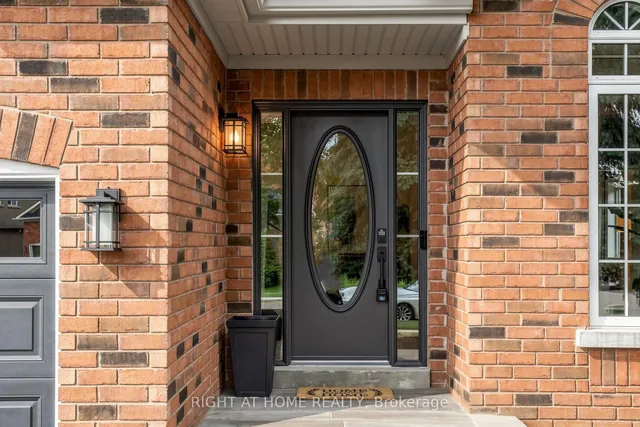 1019 Northern Prospect Cres, Newmarket 2