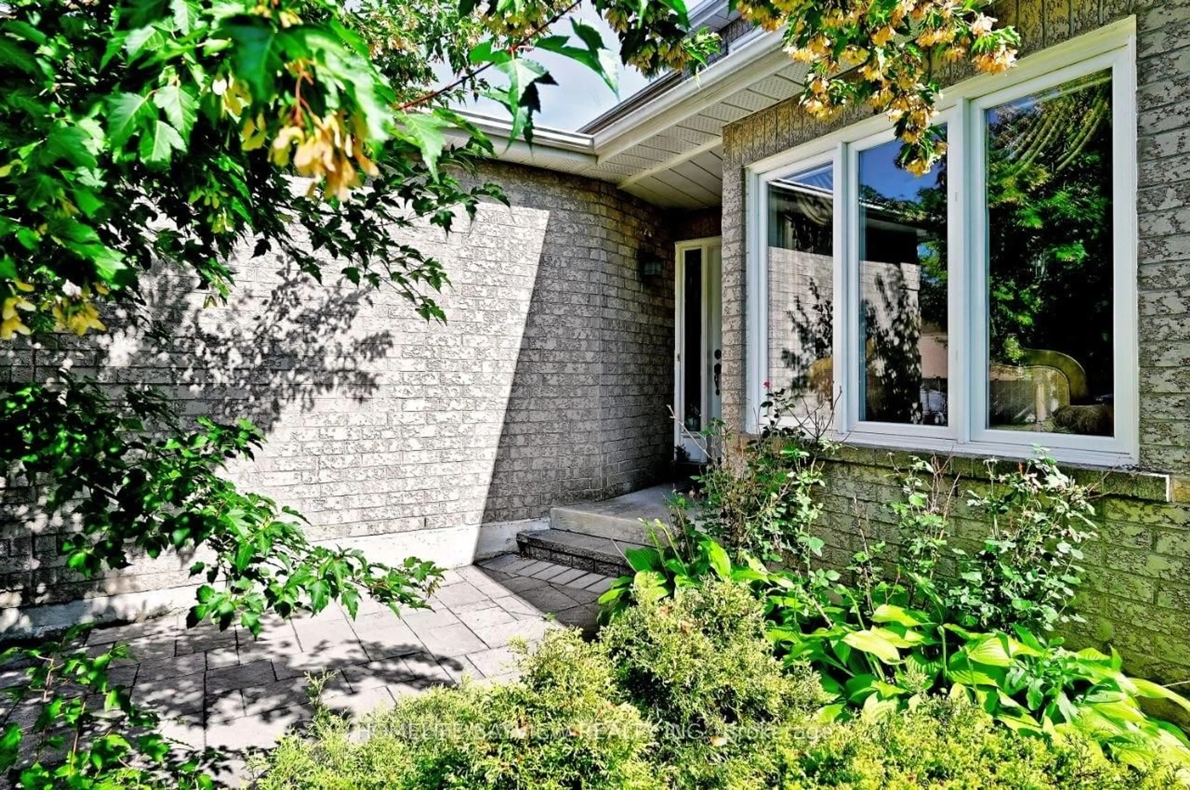 Home with brick exterior material, street for 15 El Dorado St, Richmond Hill Ontario L4C 0G9