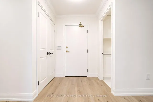 20 Harding Blvd #417, Richmond Hill 3