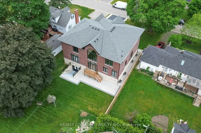 154 Burkholder St, Whitchurch-Stouffville 5