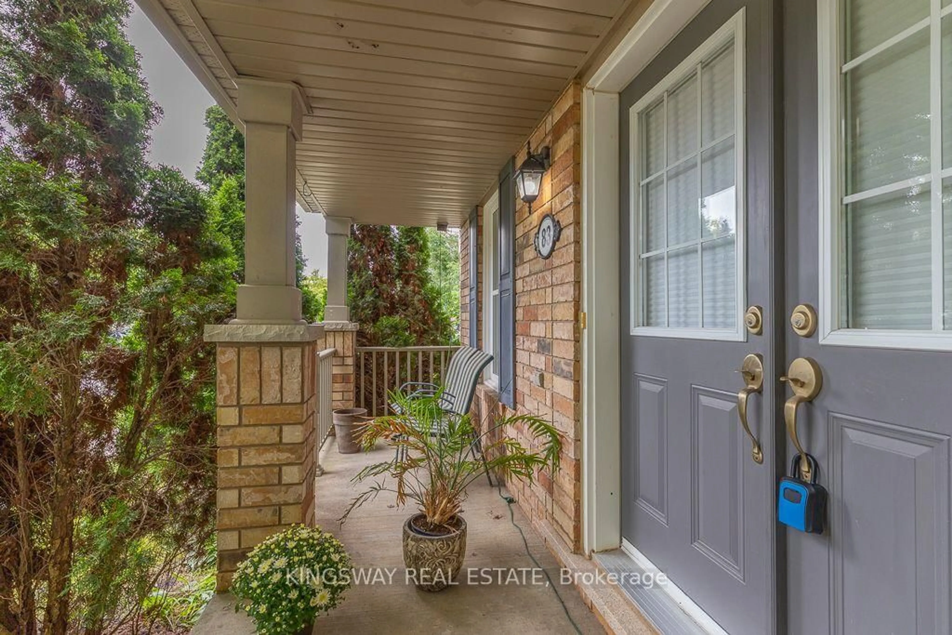 Indoor entryway for 83 Kidd Cres, New Tecumseth Ontario L9R 0E1