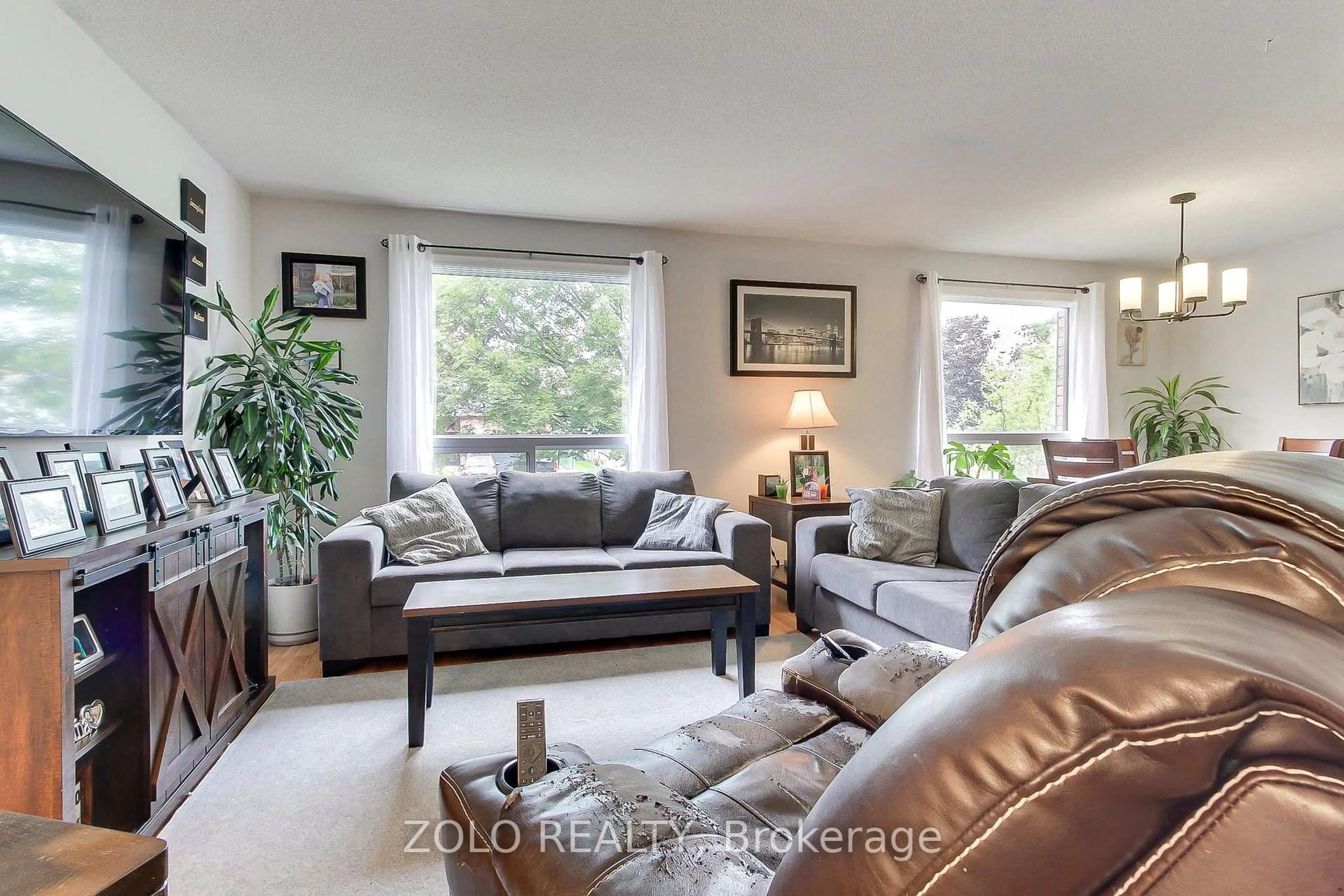 Living room with furniture, unknown for 545 Colyer St, Brock Ontario L0K 1A0