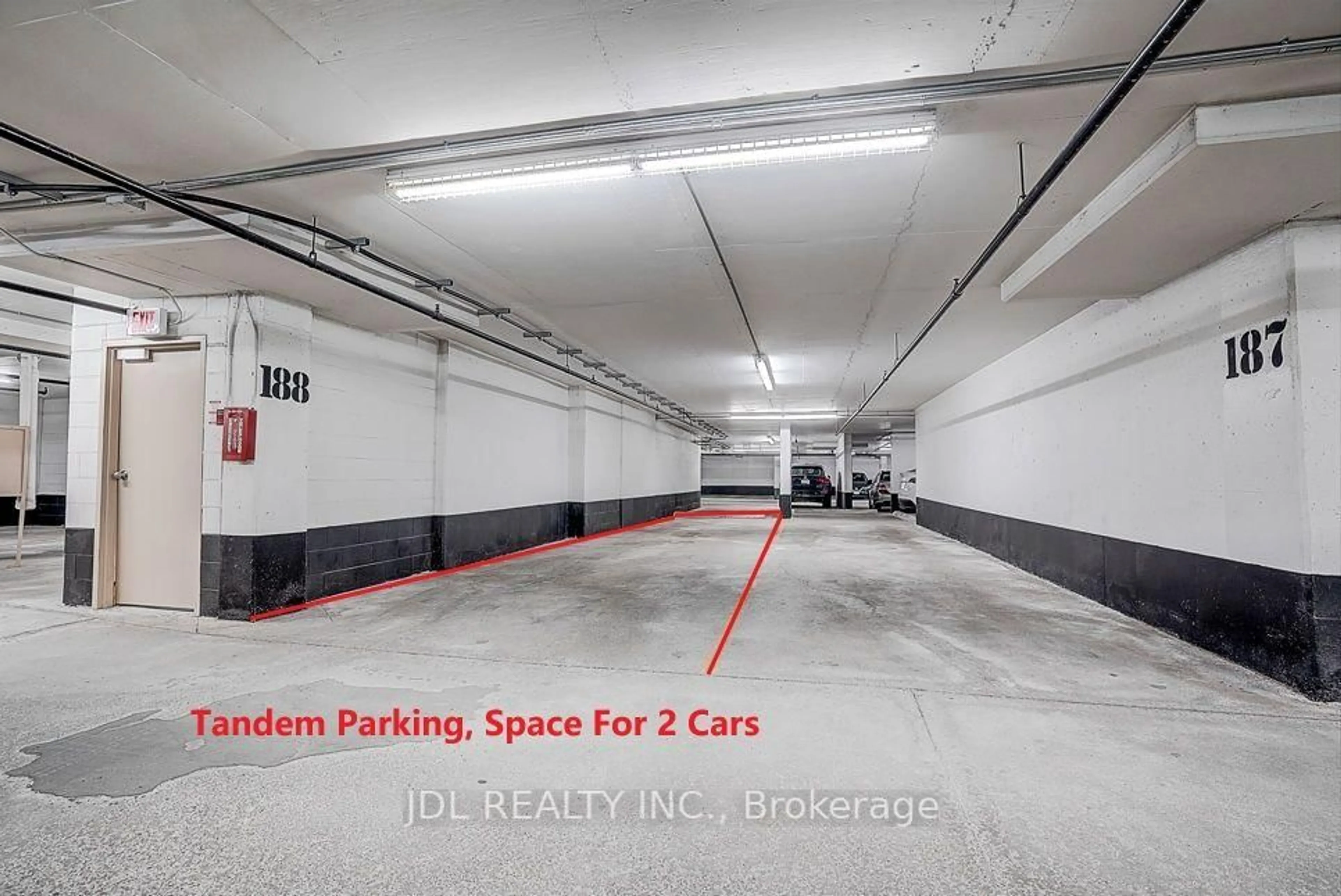 Indoor garage for 7825 Bayview Ave #219, Markham Ontario L3T 7N2