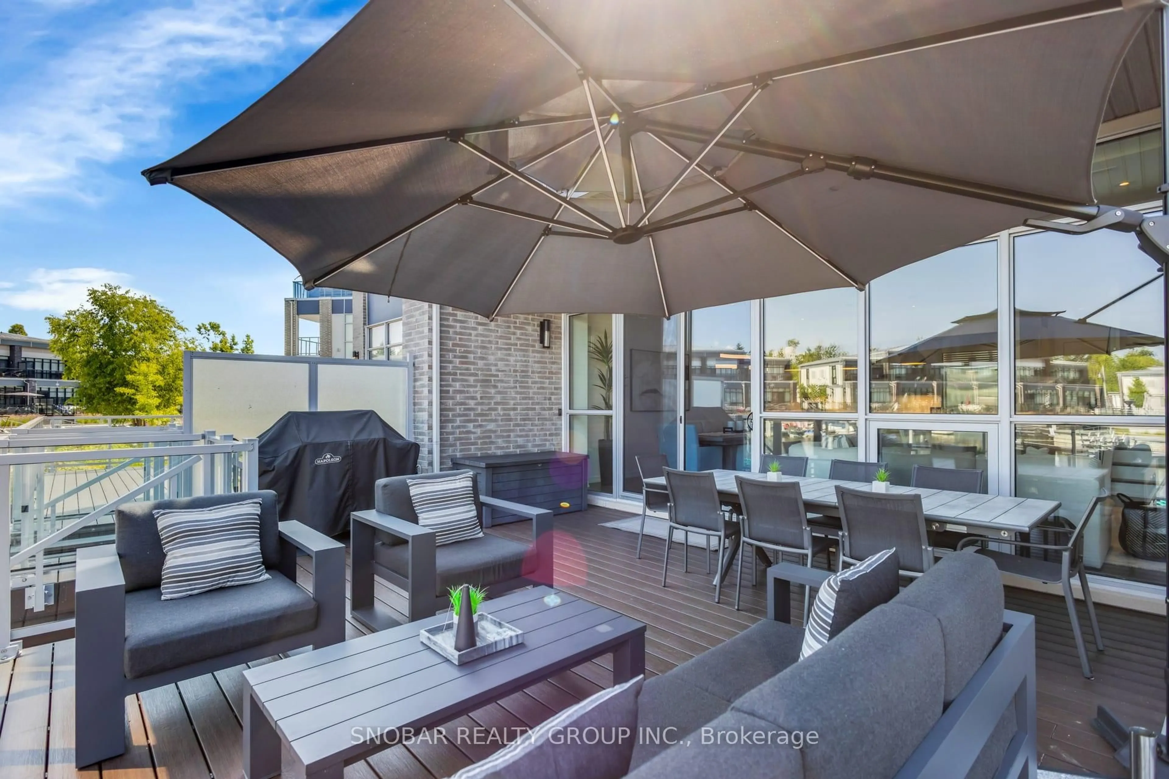 Patio, unknown for 3690 Ferretti Crt, Innisfil Ontario L9S 0N9