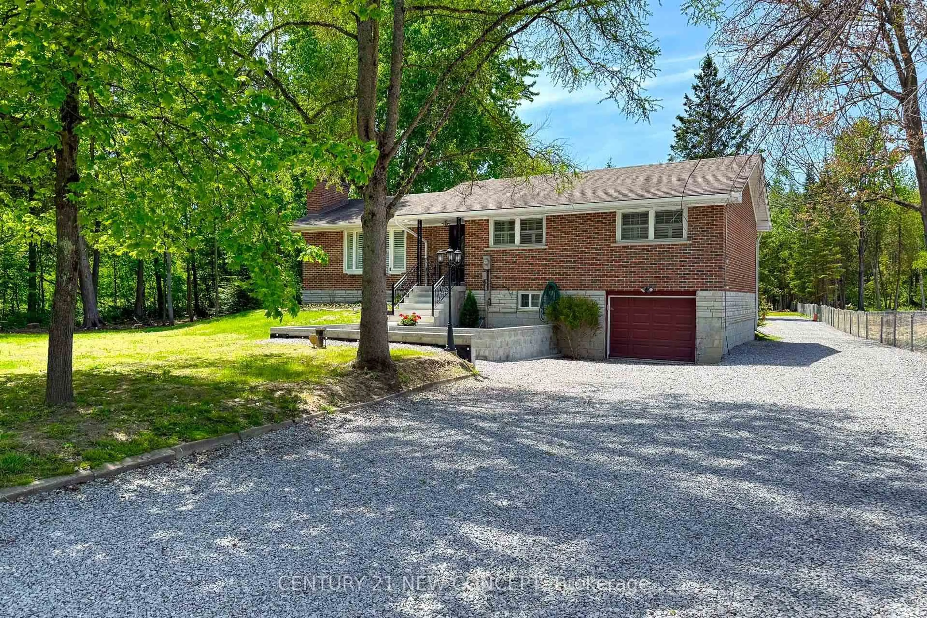 Home with brick exterior material, street for 20430 Bathurst St, East Gwillimbury Ontario L9N 1P5