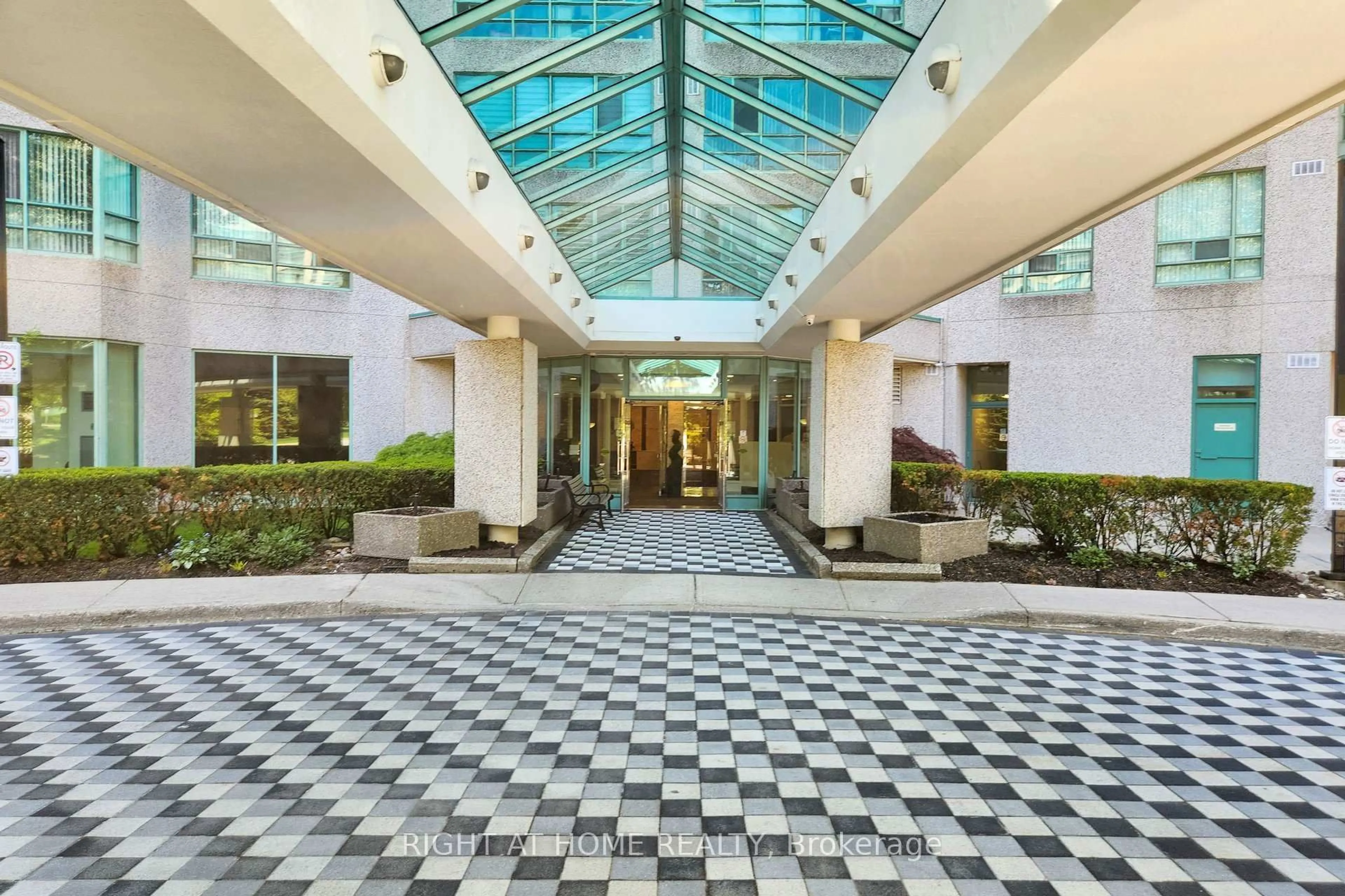 Lobby for 7805 Bayview Ave #1120, Markham Ontario L3T 7N1
