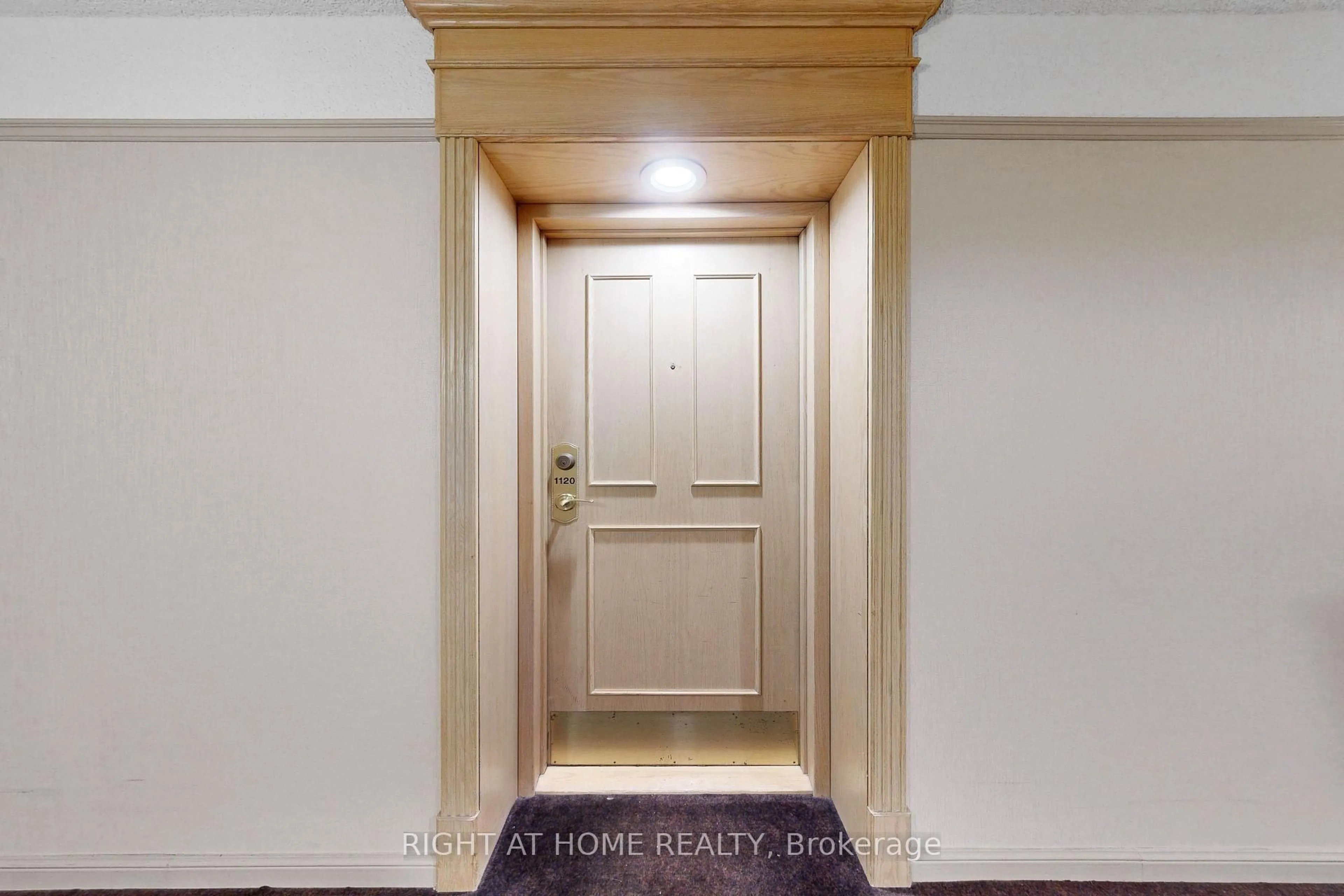 Indoor entryway for 7805 Bayview Ave #1120, Markham Ontario L3T 7N1