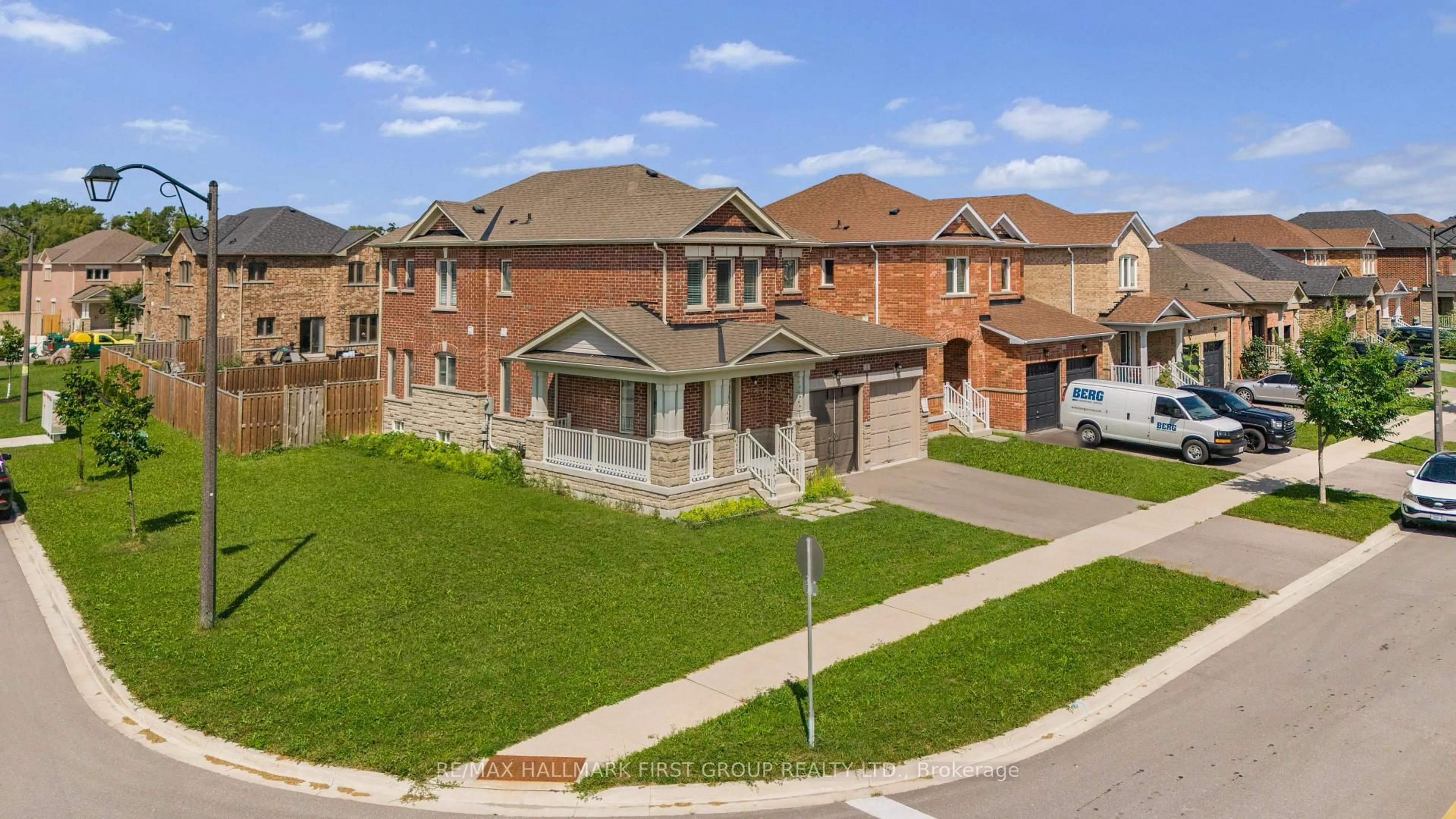 A pic from outside/outdoor area/front of a property/back of a property/a pic from drone, street for 2 Foster Hewitt St, Brock Ontario L0K 1A0