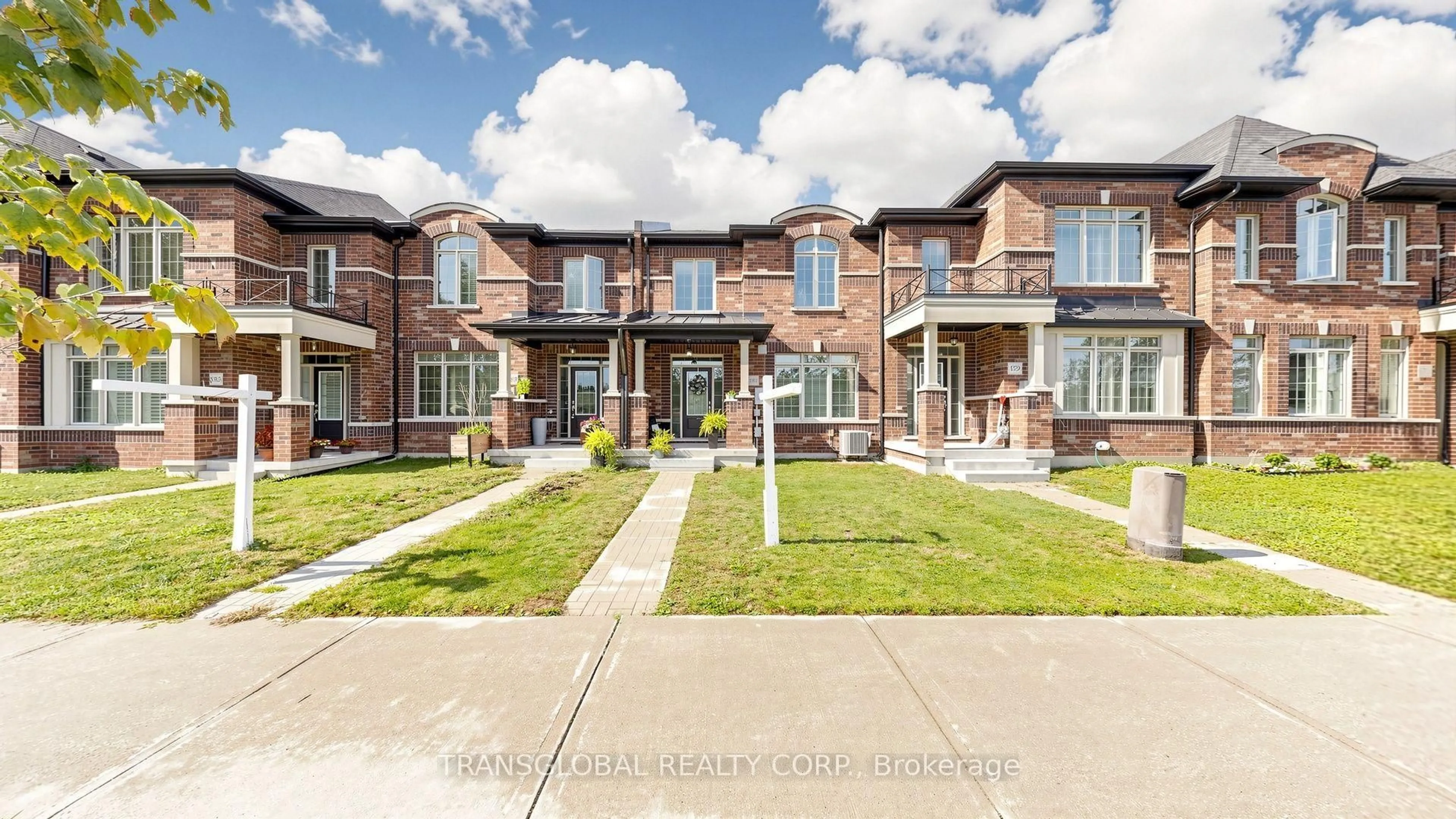 Home with brick exterior material, street for 181 Beechborough Cres, East Gwillimbury Ontario L9N 0L6