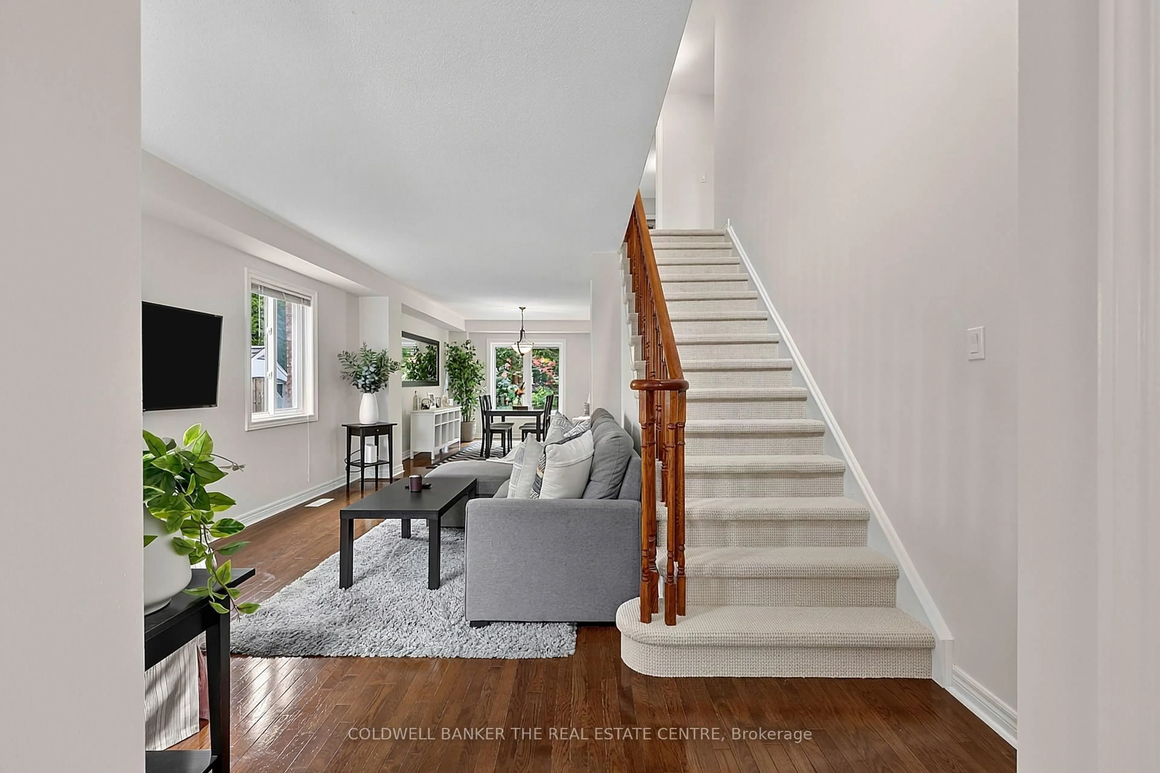 Unknown for 37 Rainbow Crt, Georgina Ontario L4P 3Z6