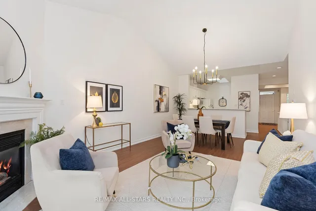16 Kingfisher Cove Way, Markham 5