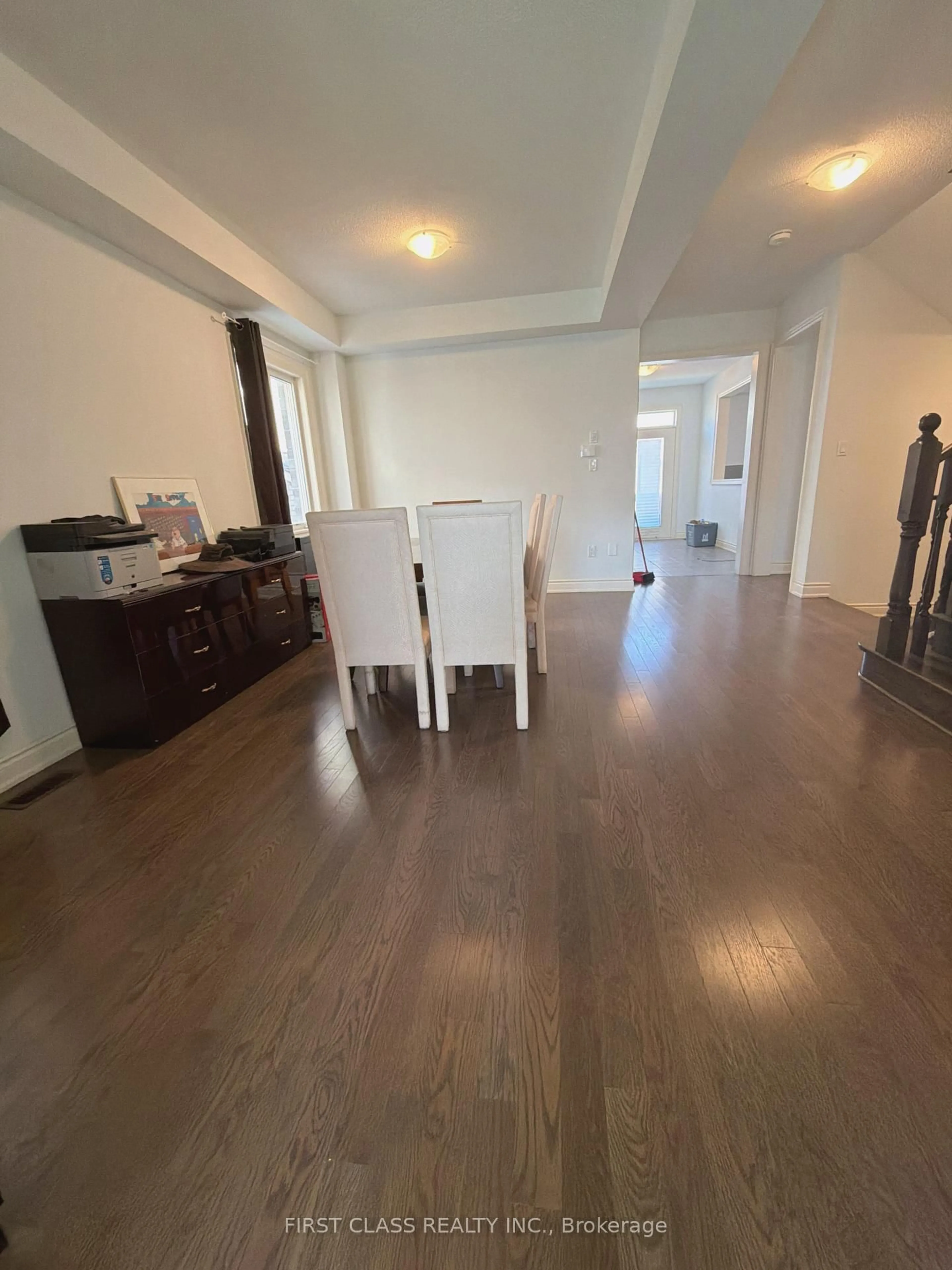 A pic of a room for 325 Boundary Blvd, Whitchurch-Stouffville Ontario L4A 5E2