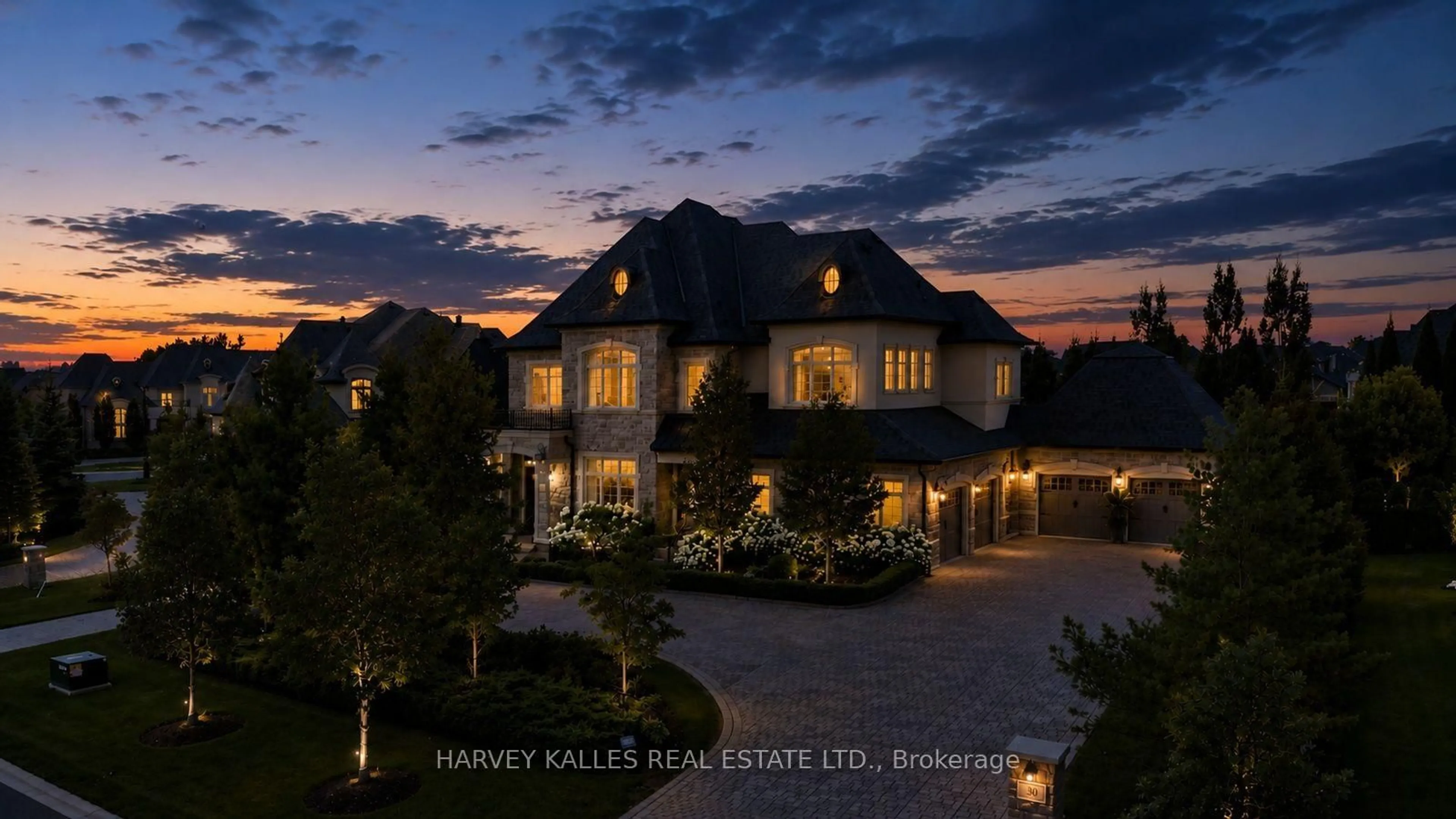 A pic from outside/outdoor area/front of a property/back of a property/a pic from drone, mountain view for 30 Spicewood Cres, Vaughan Ontario L4H 4E4