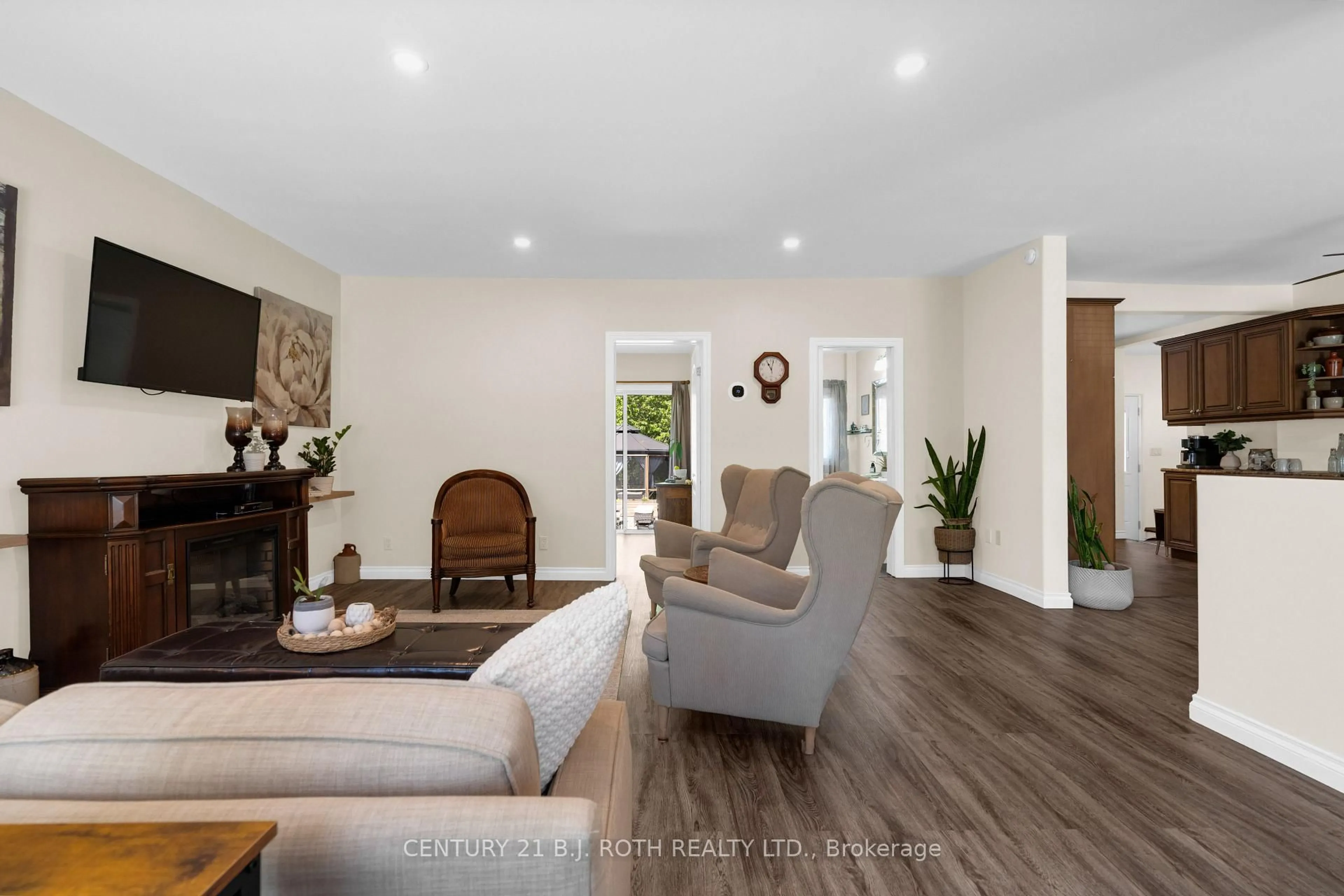 Living room with furniture, unknown for 91 Elm St, Essa Ontario L0M 1B0