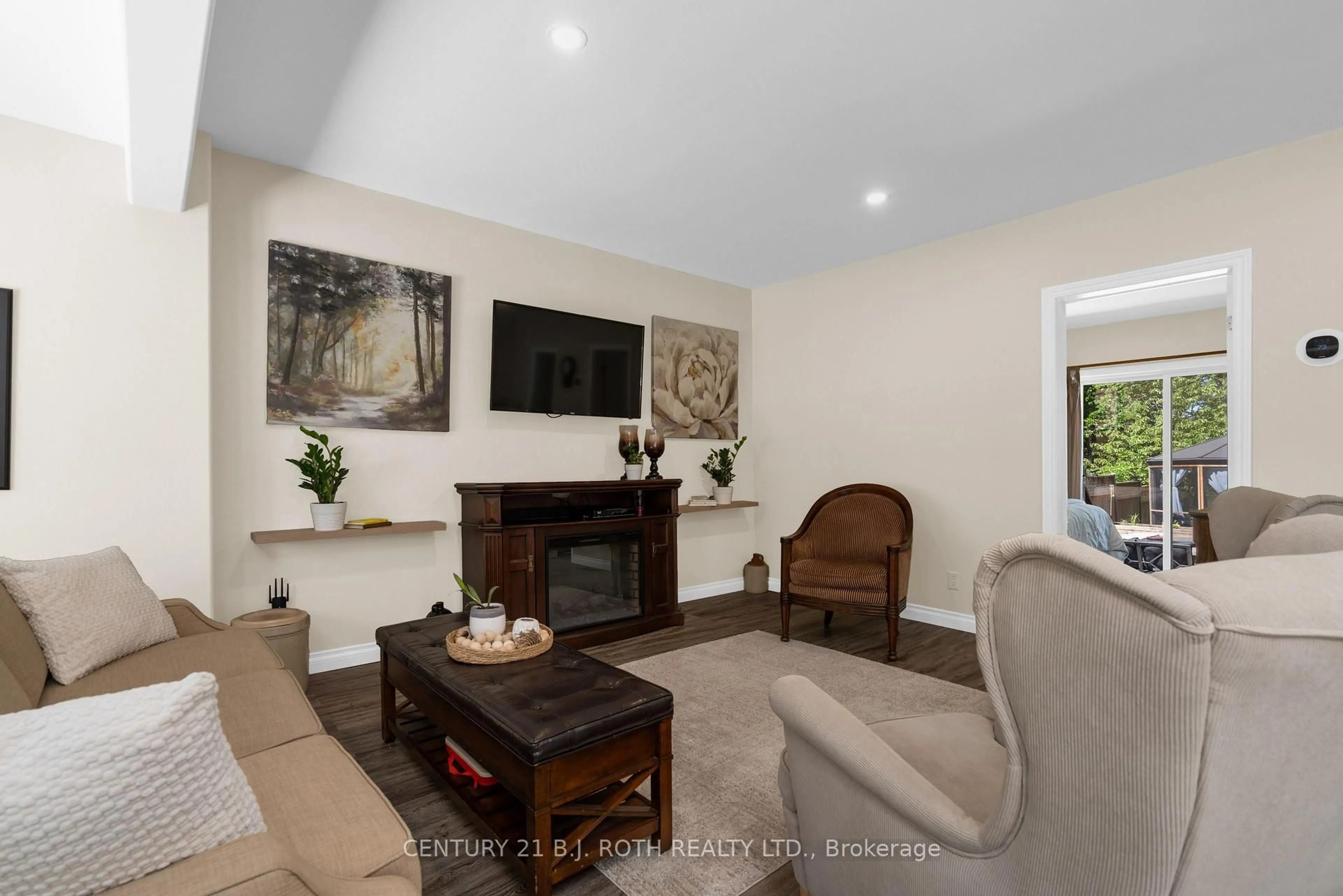 Living room with furniture, unknown for 91 Elm St, Essa Ontario L0M 1B0