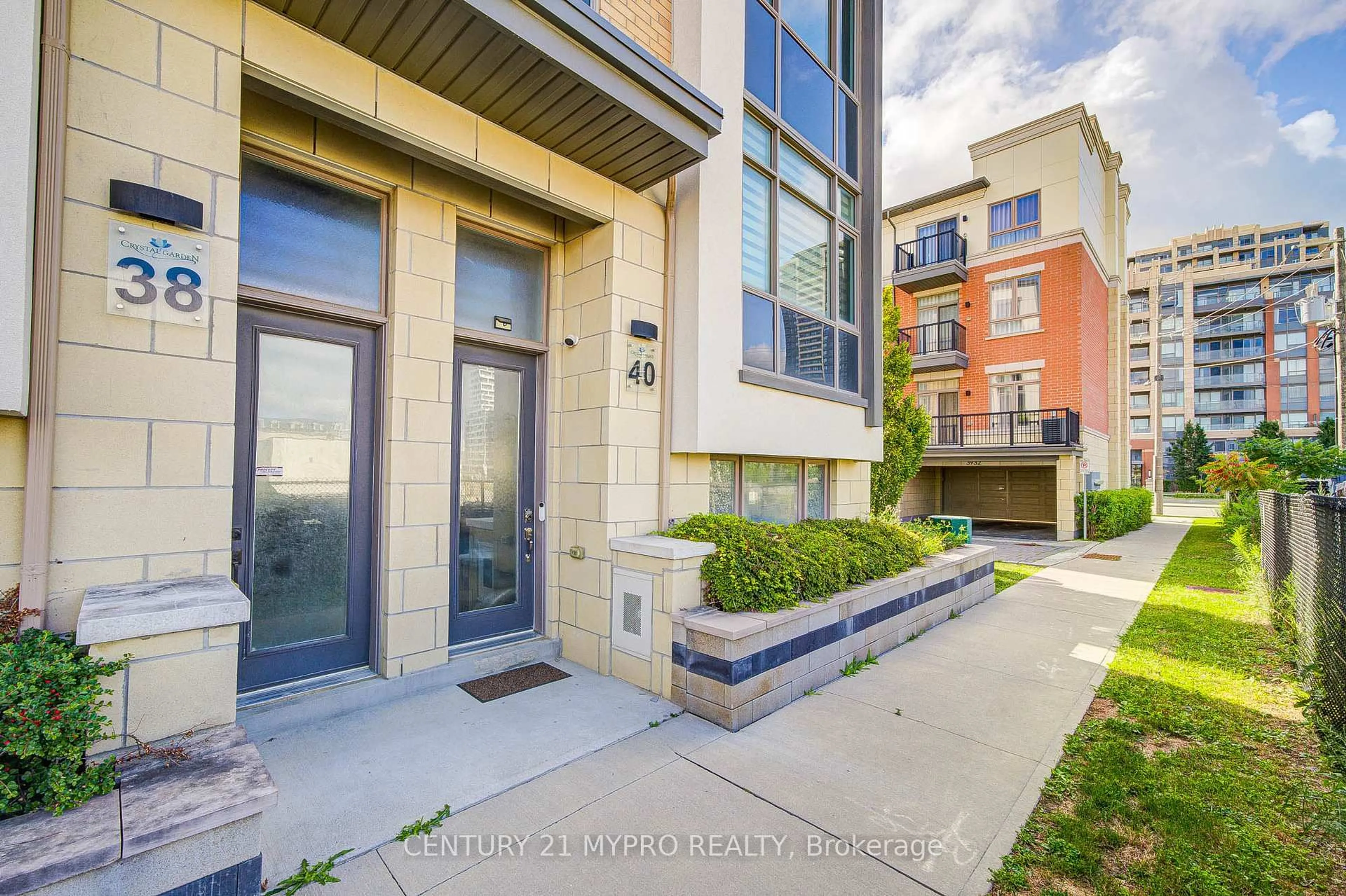Unknown for 40 Teasel Way, Markham Ontario L3R 9S3