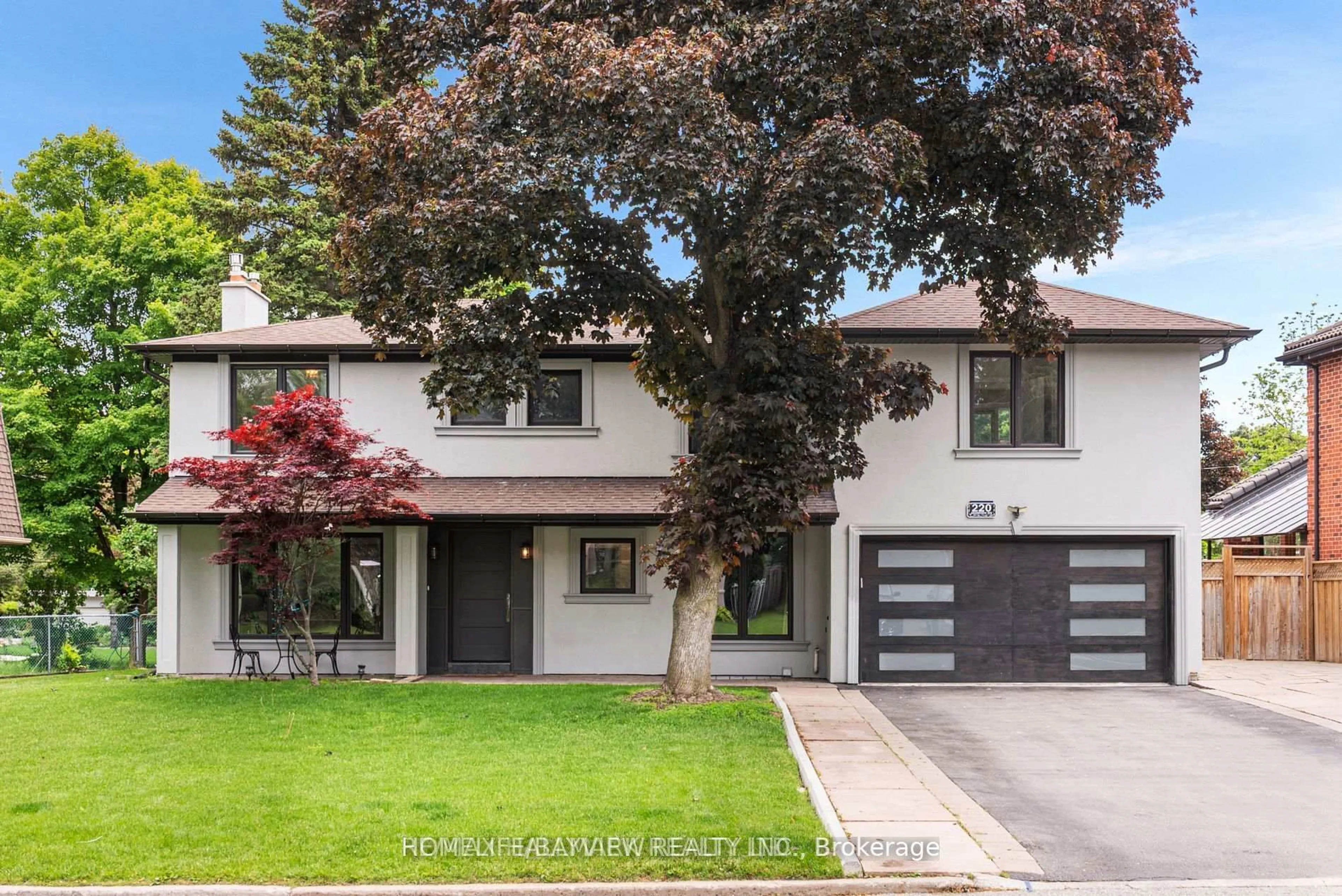 Home with vinyl exterior material, street for 220 Grandview Ave, Markham Ontario L3T 1J4