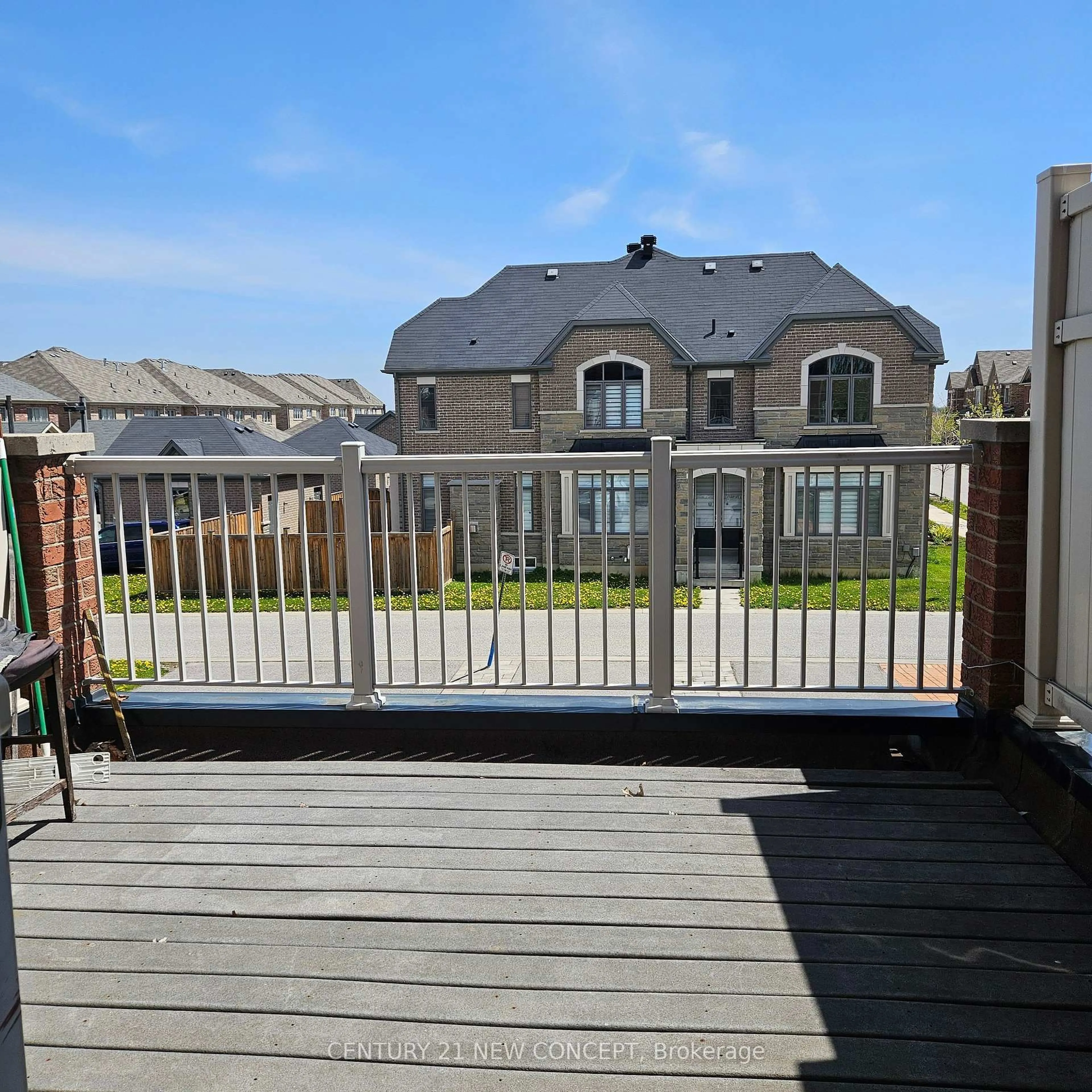 A pic from outside/outdoor area/front of a property/back of a property/a pic from drone, city buildings view from balcony for 2662 Bur Oak Ave, Markham Ontario L6B 1J1