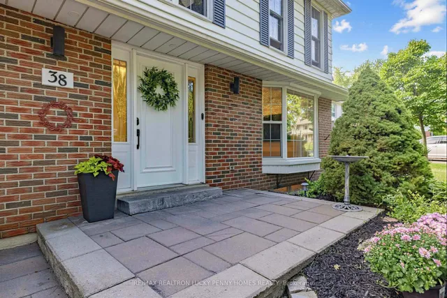 38 Walkerton Dr, Markham 4