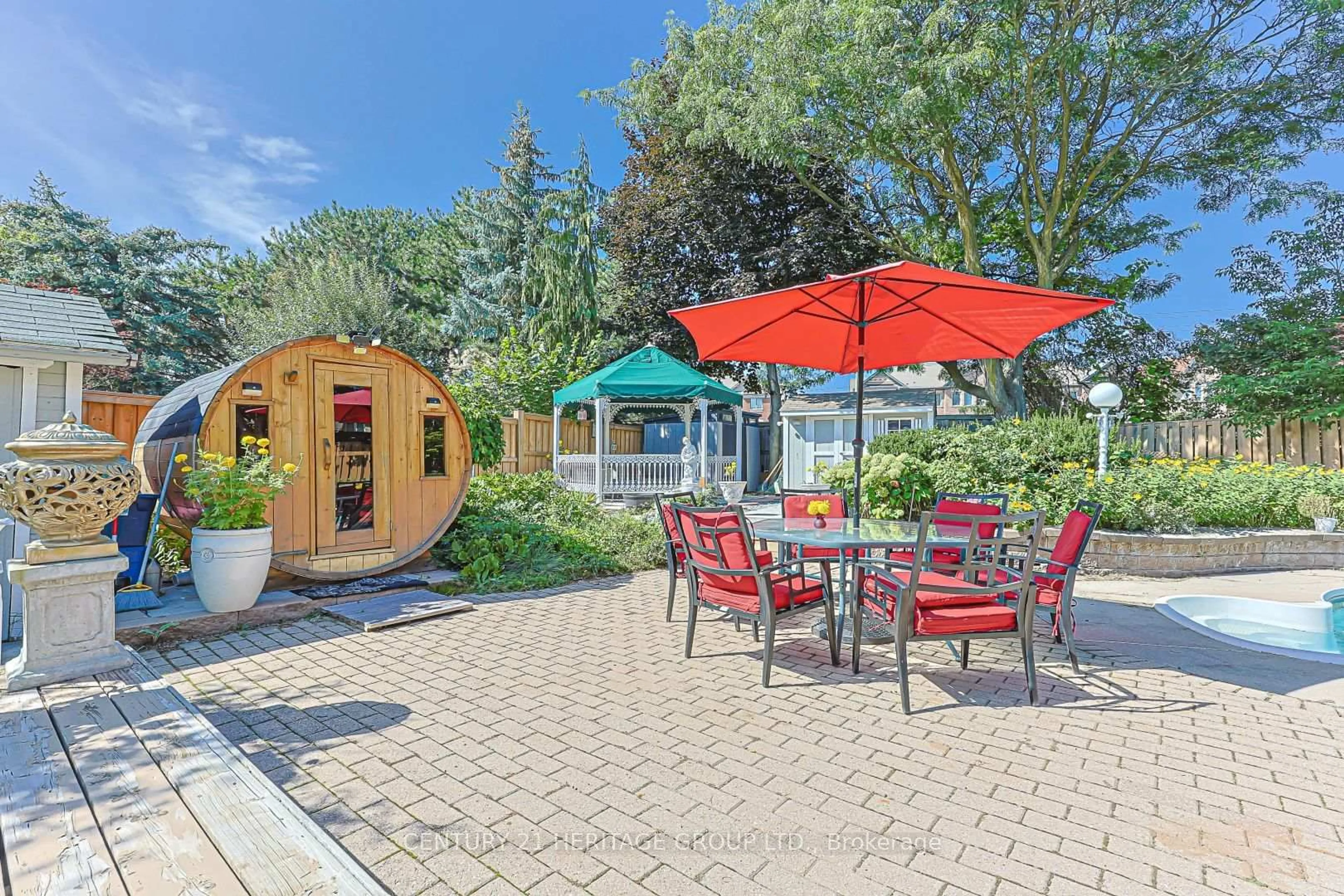 Patio, street for 62 Greencroft Cres, Markham Ontario L3R 3Y5