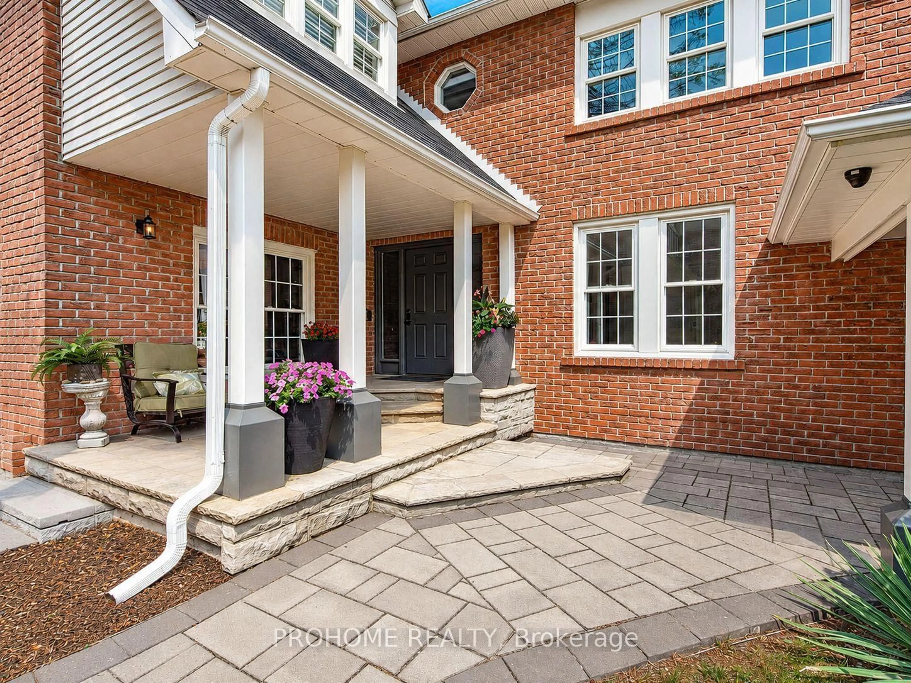 Home with brick exterior material, street for 43 Rosemead Clse, Markham Ontario L3R 3Z4