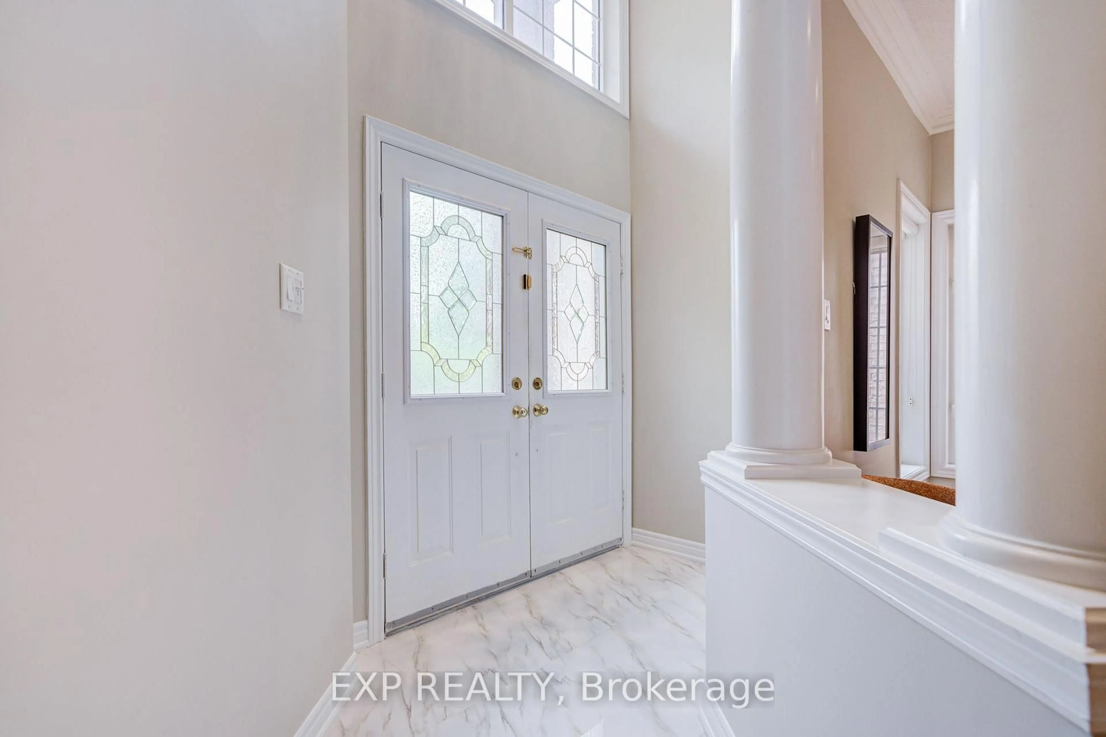 Indoor entryway for 71 Futura Ave, Richmond Hill Ontario L4S 1S8