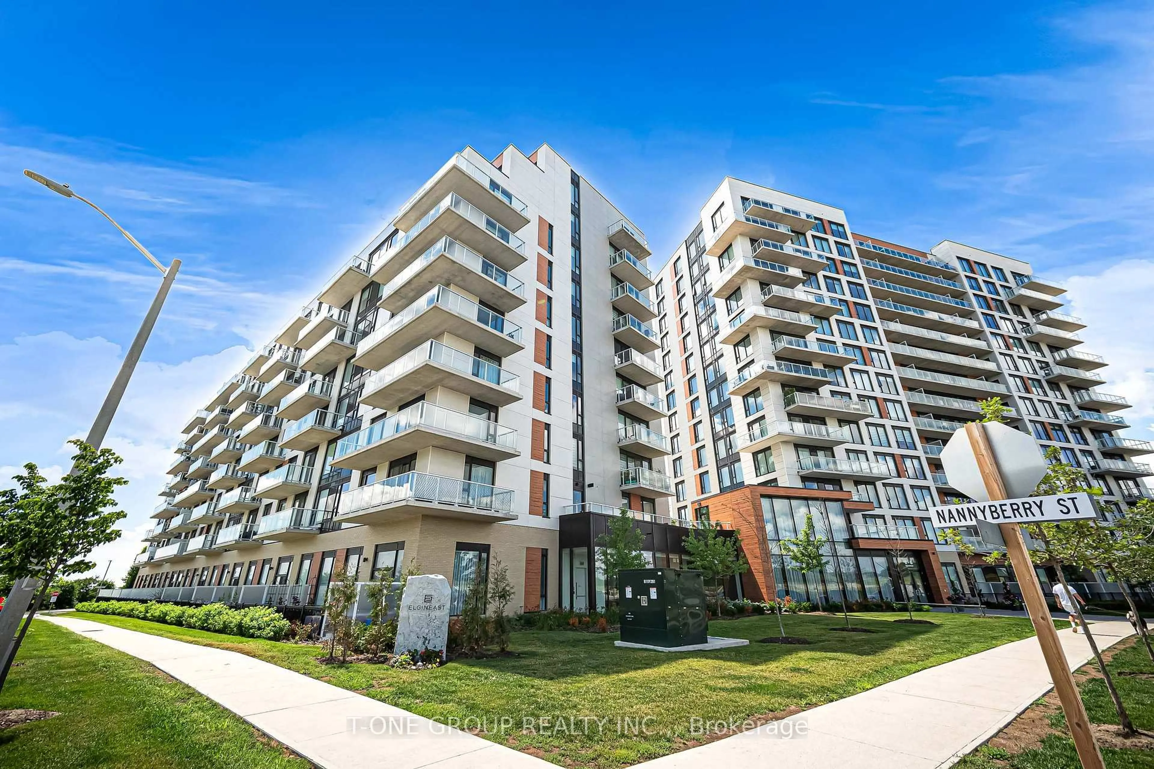 Unknown for 6 David Eyer Rd #313, Richmond Hill Ontario L4S 0N5