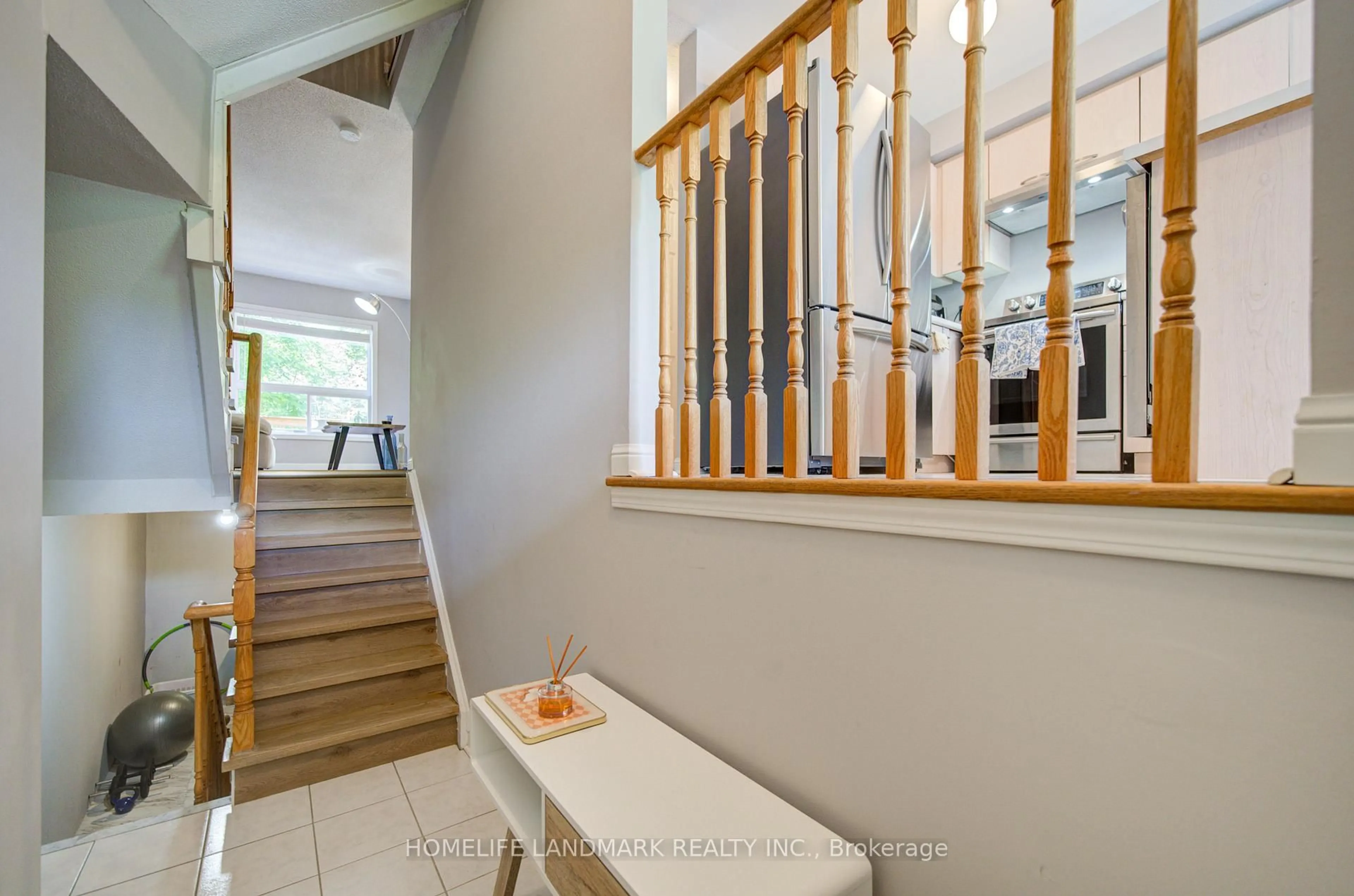 Unknown for 545 Bondi Ave, Newmarket Ontario L3Y 8R5