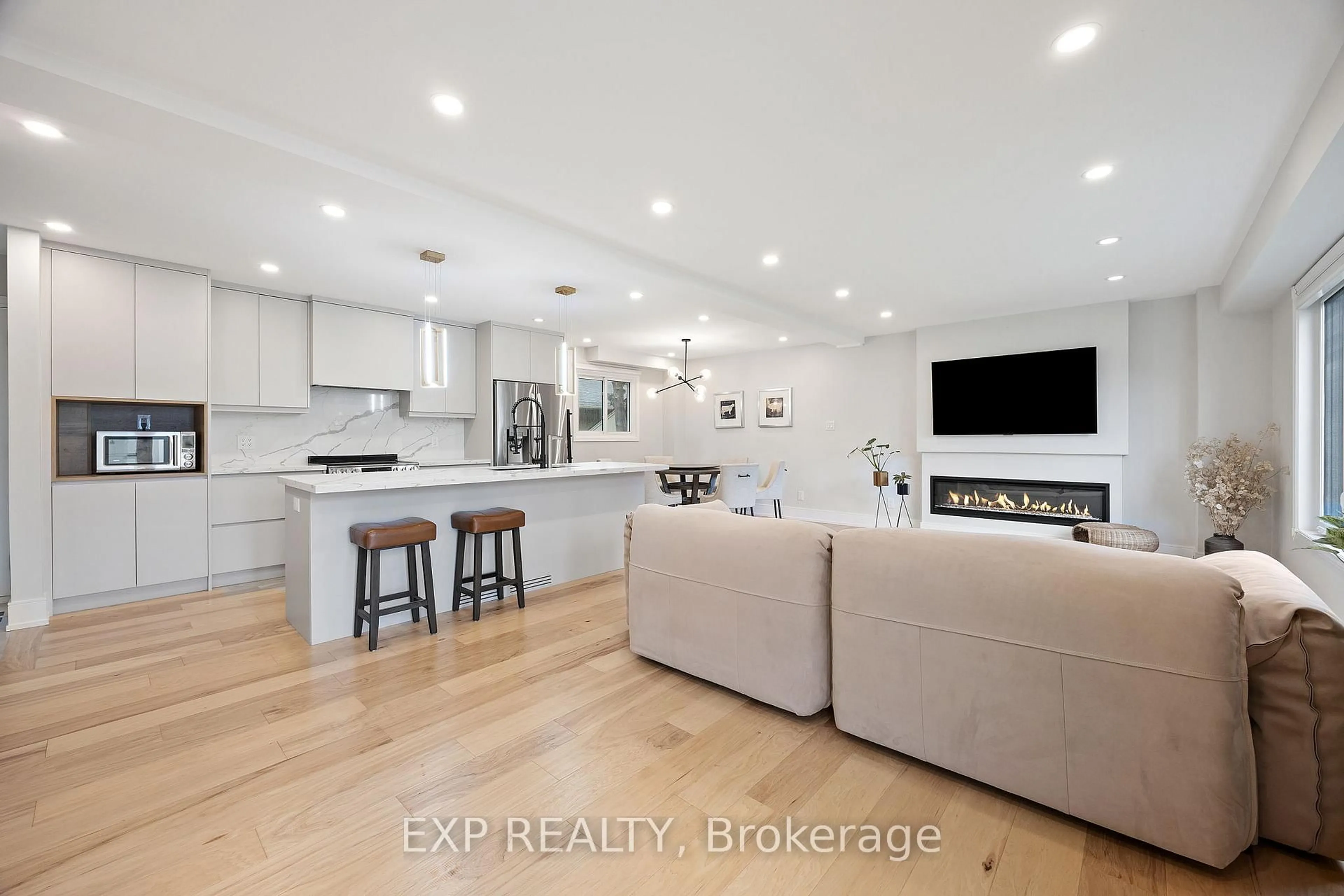 Open concept kitchen, unknown for 12333 Ninth Line, Whitchurch-Stouffville Ontario L4A 1C2