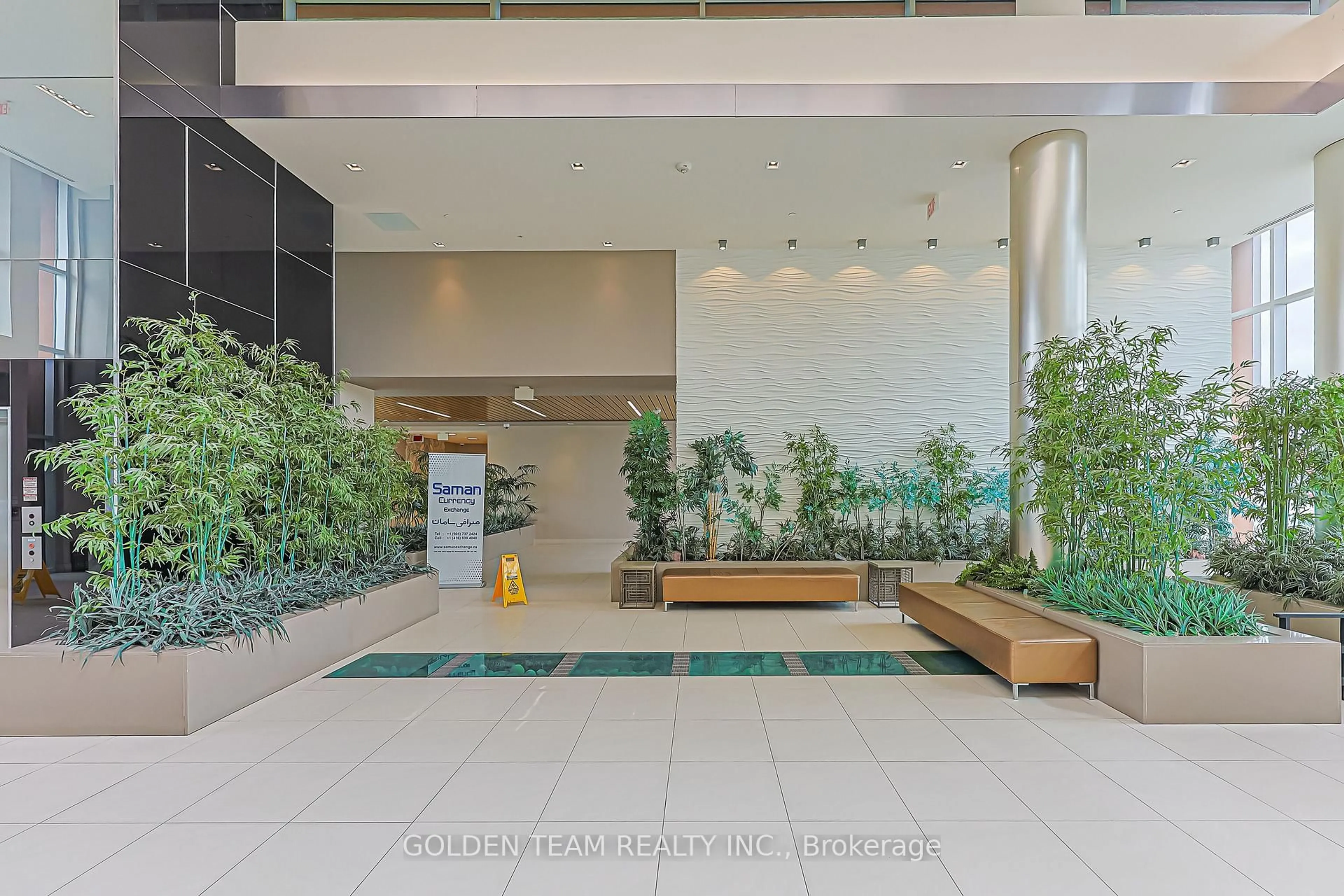 Lobby for 9600 Yonge St #218B, Richmond Hill Ontario L4C 0X3