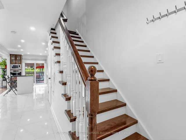 43 Hendon Rd, Markham 5