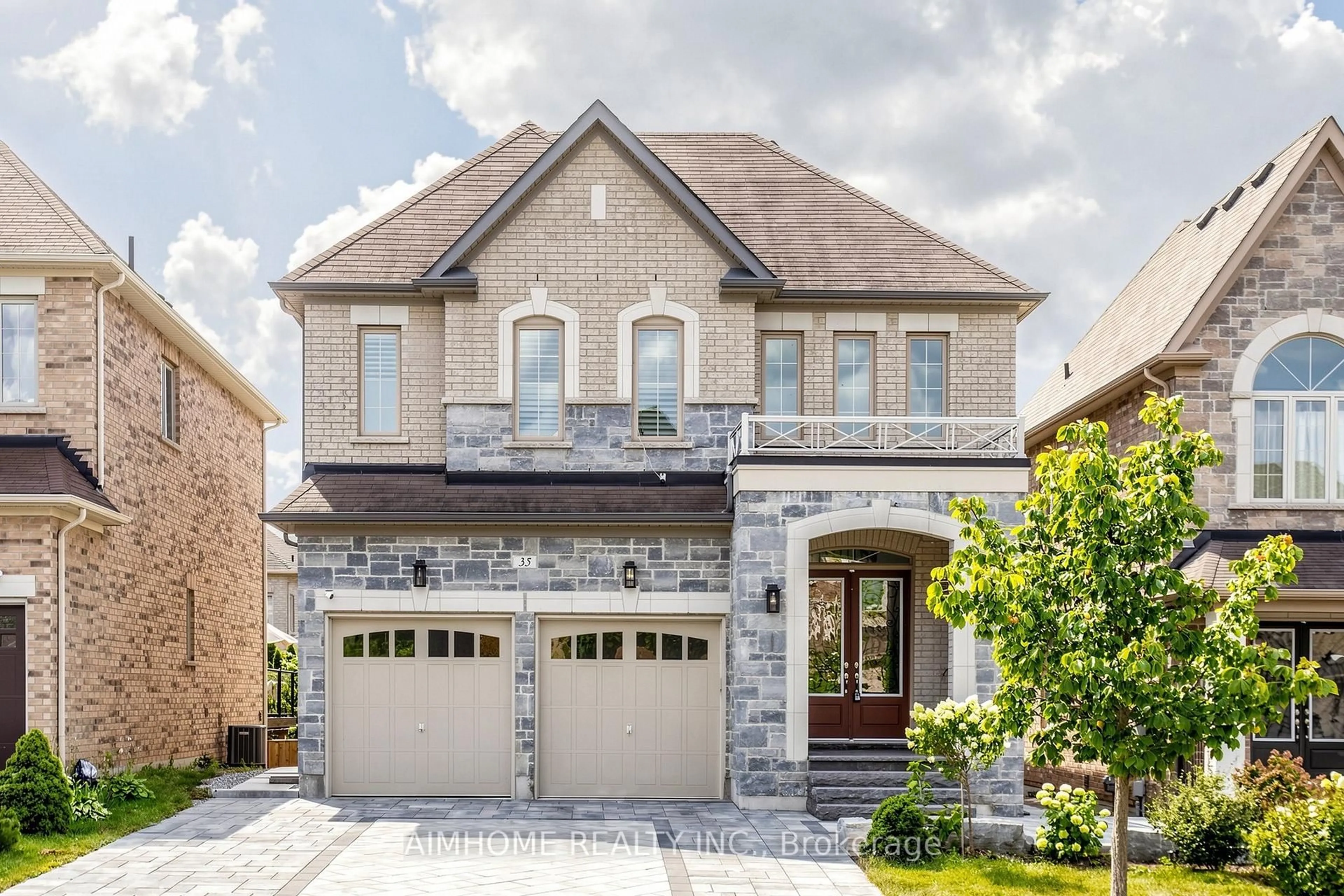 Home with brick exterior material, street for 35 Marbrook St, Richmond Hill Ontario L4C 0Y9