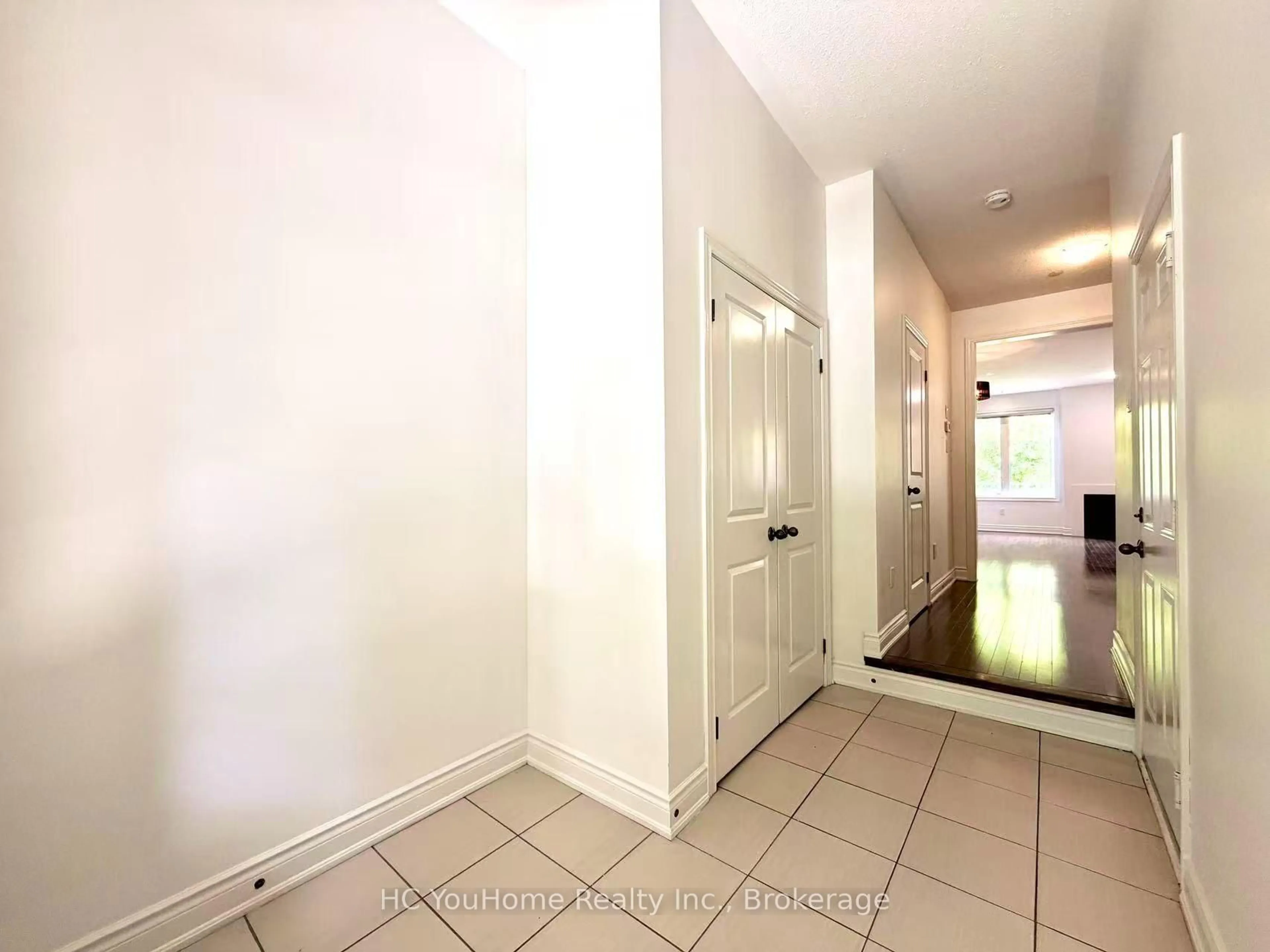 Unknown for 1331 Major Mackenzie Dr #122, Vaughan Ontario L6A 4W4