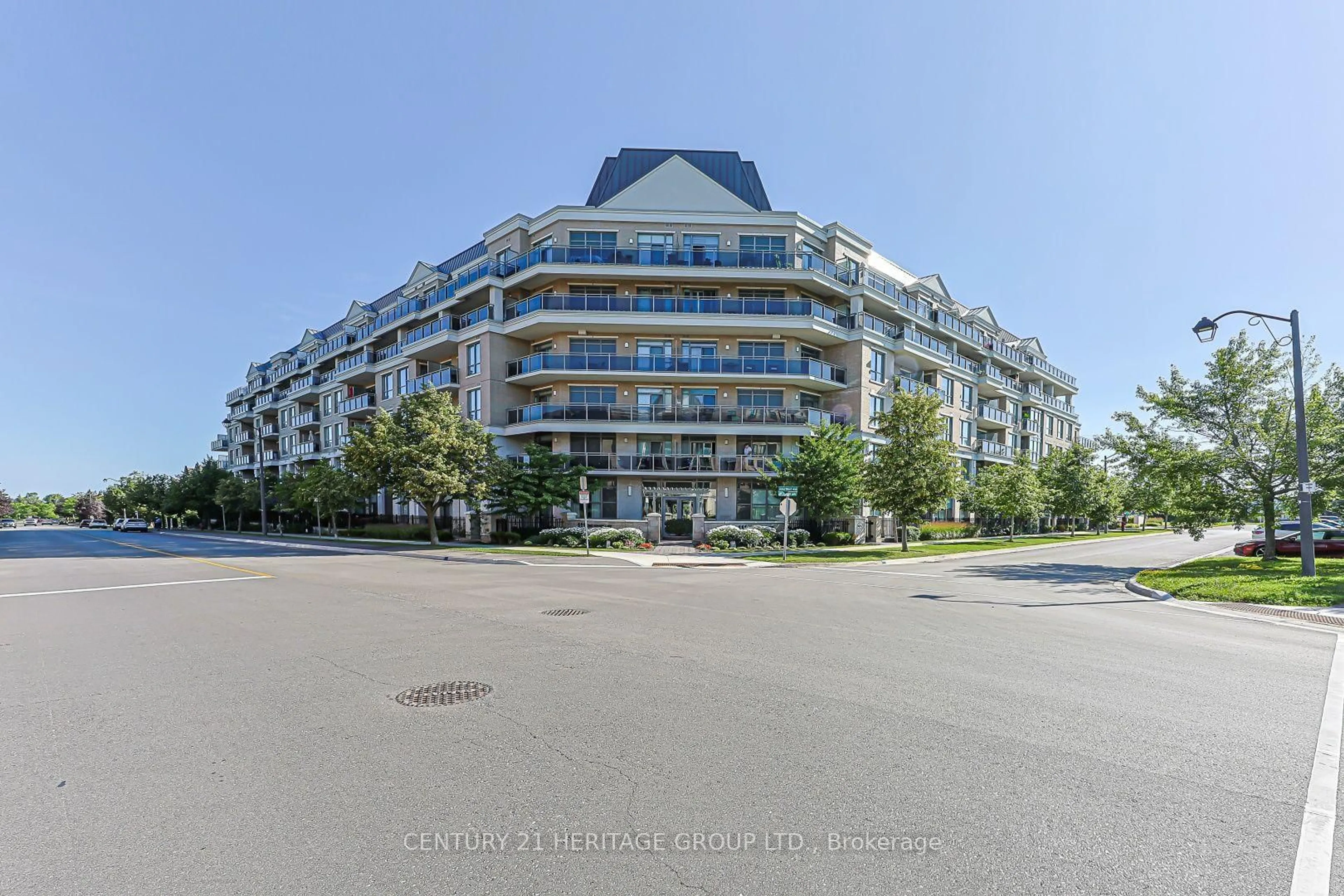 Unknown for 111 Civic Square Gate #210, Aurora Ontario L4G 0S6