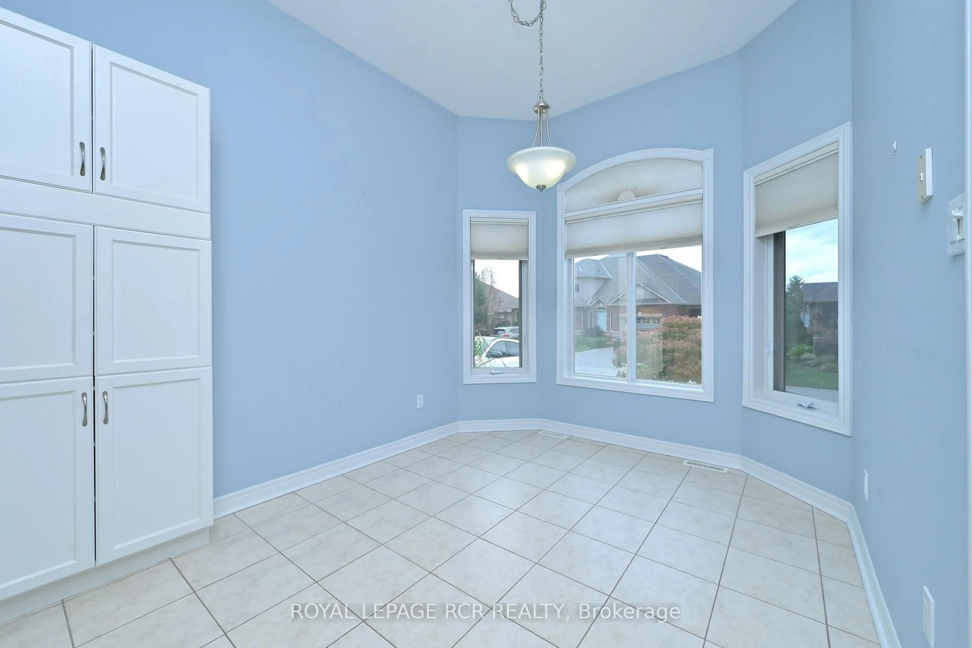 A pic of a room for 6 Artisan Lane, New Tecumseth Ontario L9R 2G1
