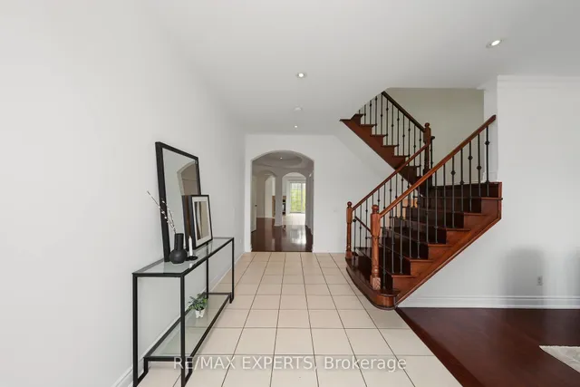 12 Sweet Valerie Crt, Vaughan 5