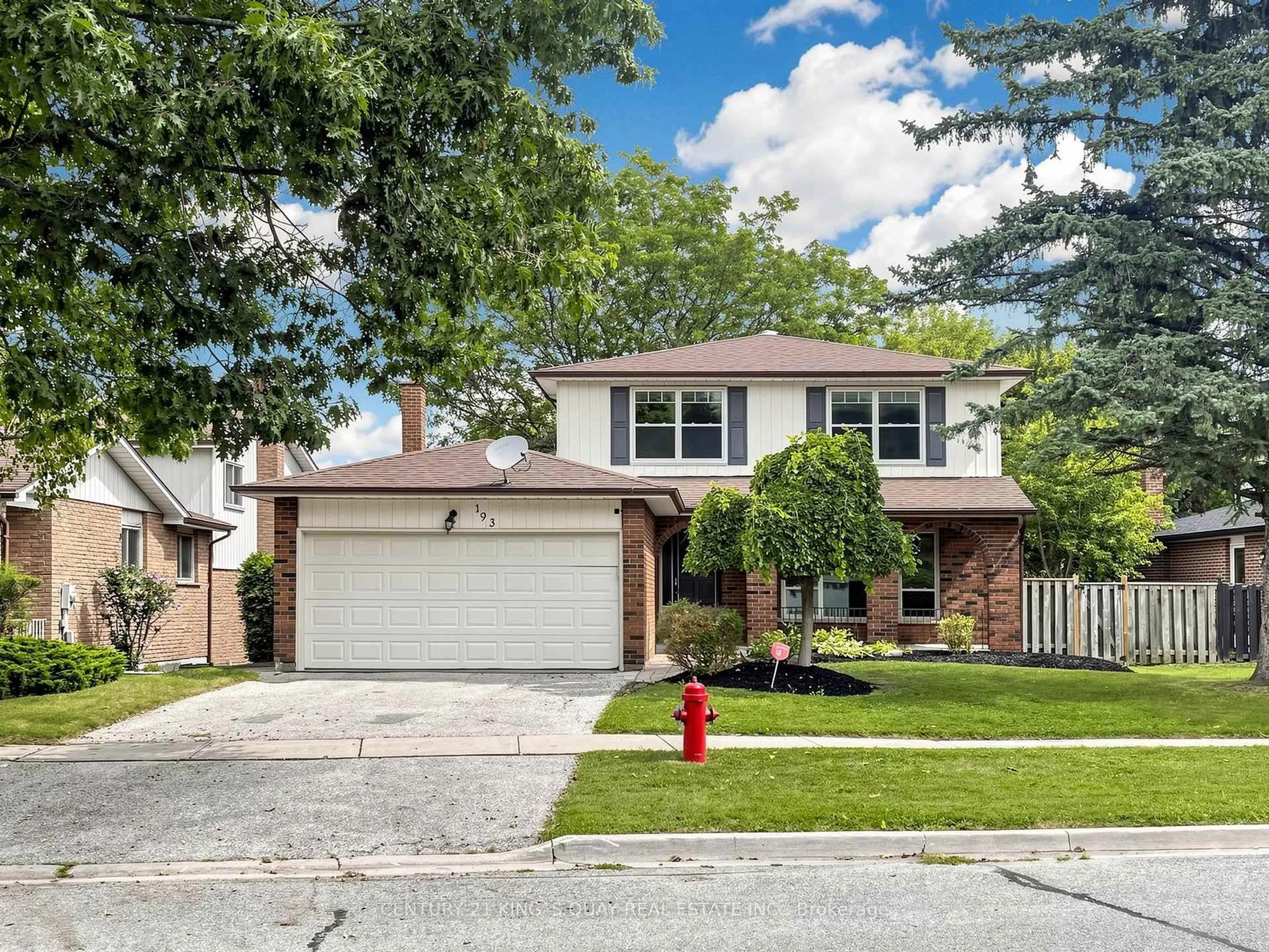 Home with brick exterior material, street for 193 Alexander Rd, Newmarket Ontario L3Y 5N6