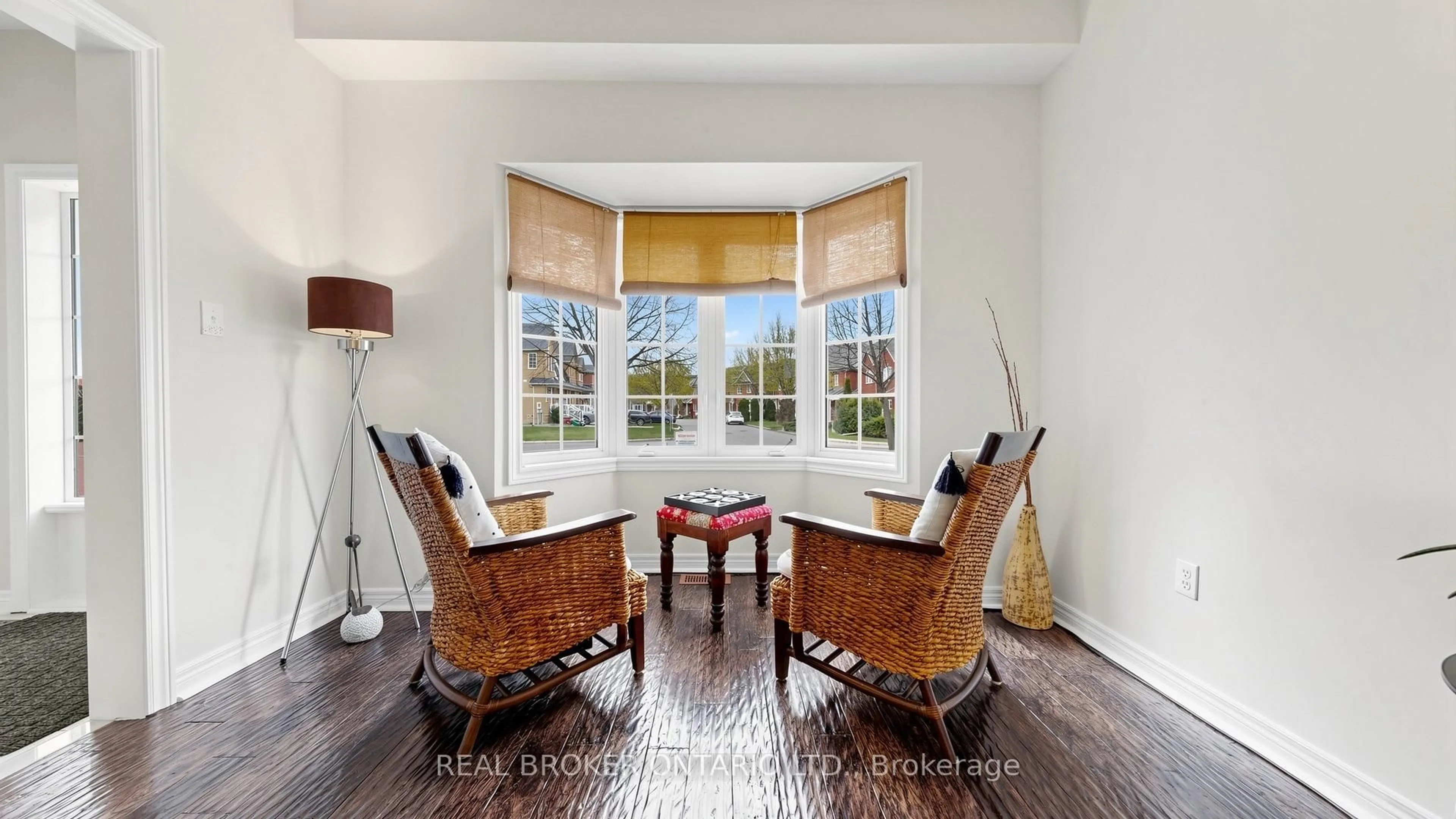 Dining room, unknown for 23 Piera Gdns, Markham Ontario L3R 5G8