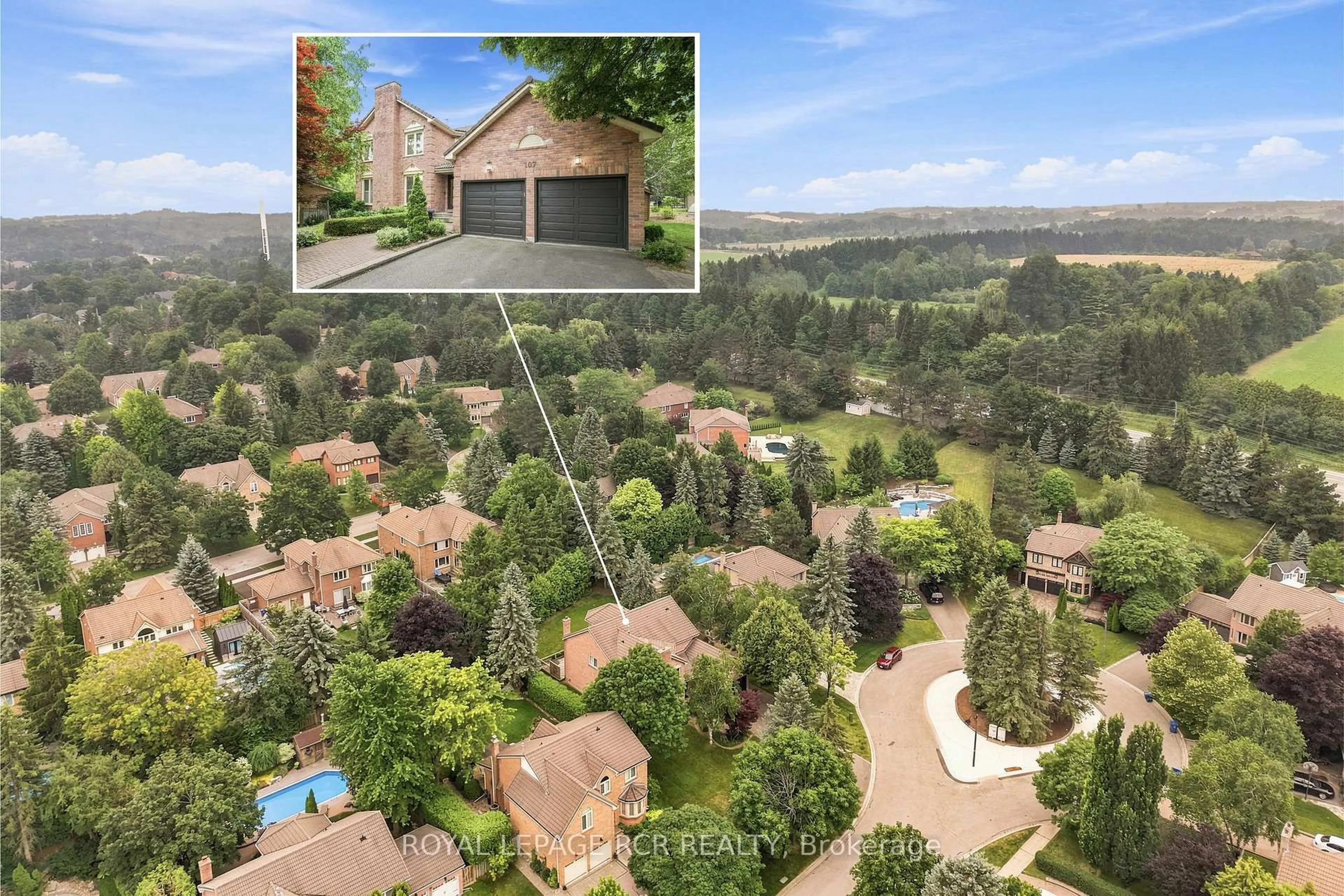 A pic from outside/outdoor area/front of a property/back of a property/a pic from drone, forest/trees view for 107 Windham Tr, Aurora Ontario L4G 5L6