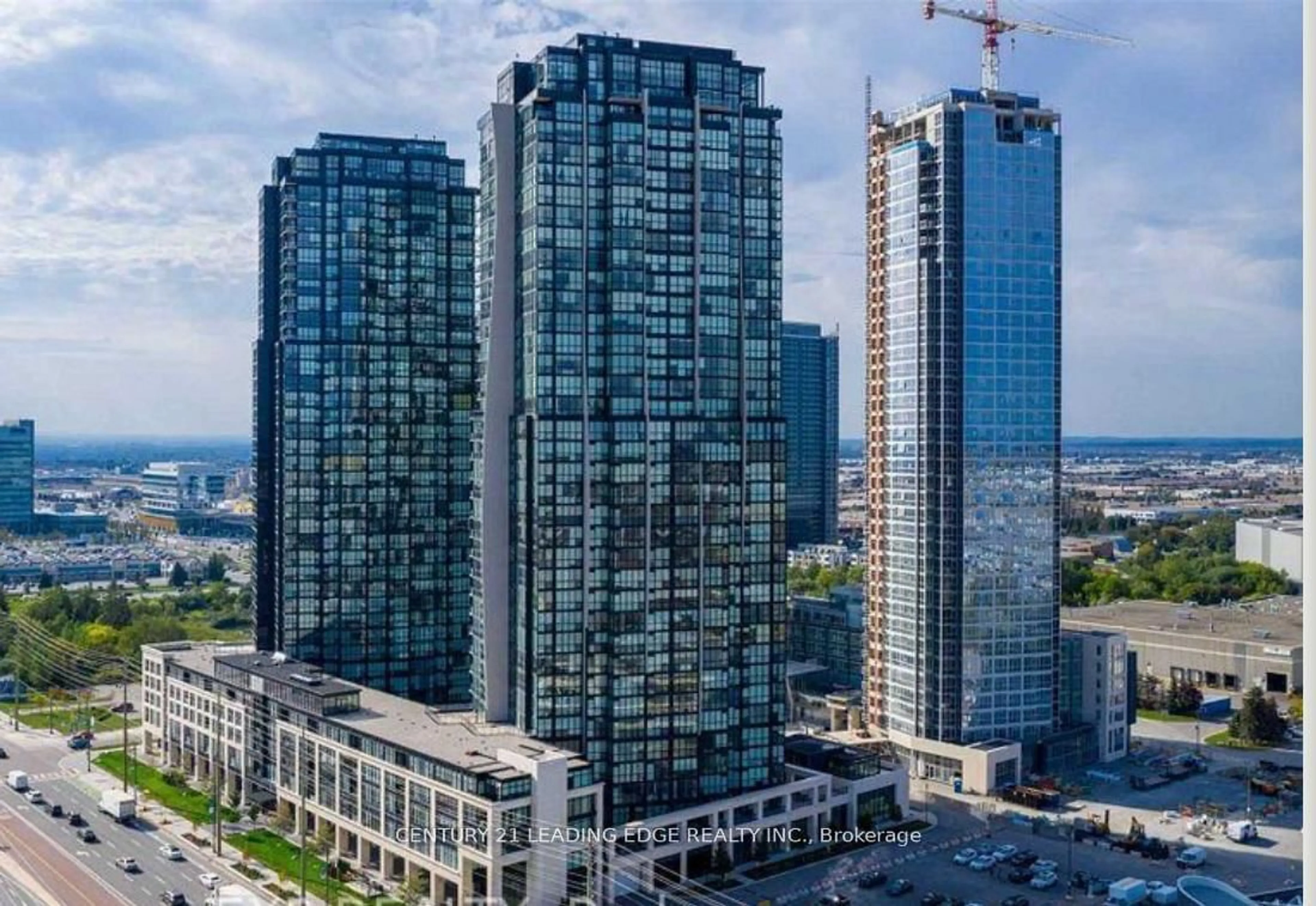 A pic from outside/outdoor area/front of a property/back of a property/a pic from drone, city buildings view from balcony for 2908 Hwy 7 #1207, Vaughan Ontario L4K 0K5